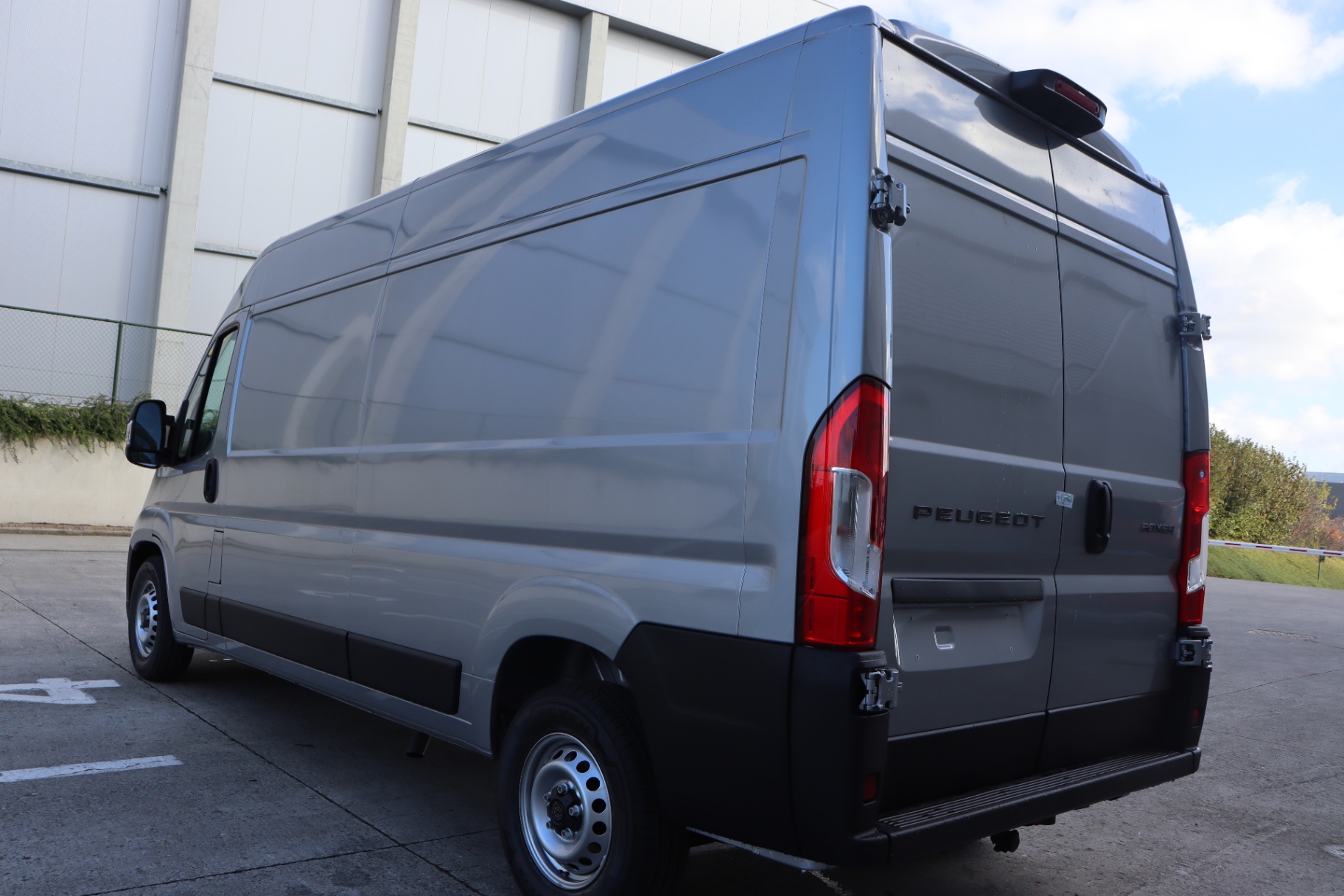 PEUGEOT BOXER 2.2 BlueHDi 140ch S&S Aut.8 New 435 L3H2