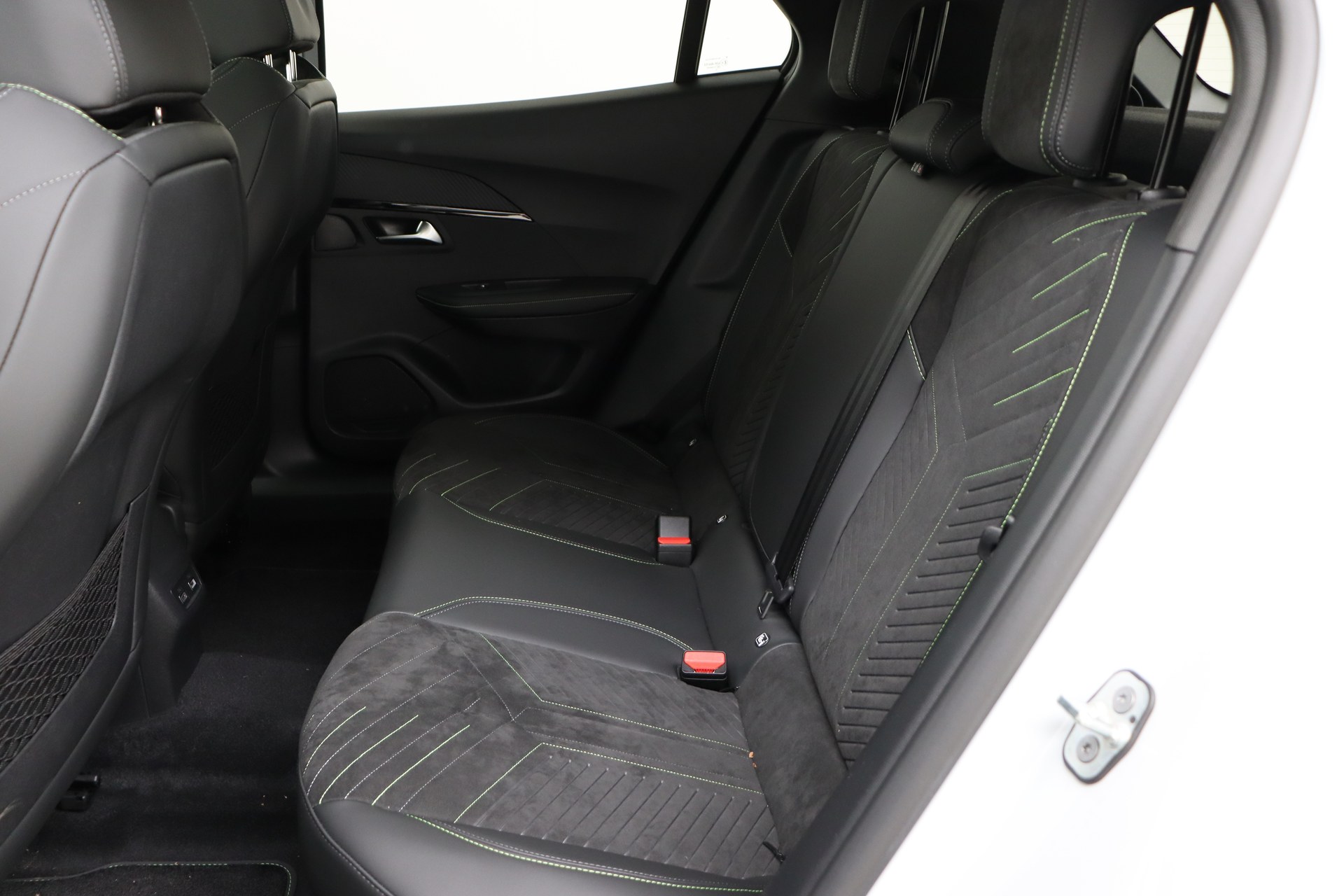 PEUGEOT 2008 1.2 Turbo 130ch EAT8    GT