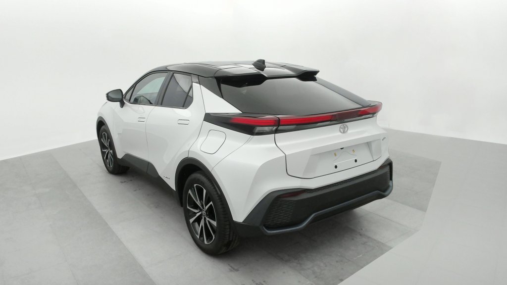 TOYOTA C-HR    HYBRIDE 200 AWD-I DESIGN