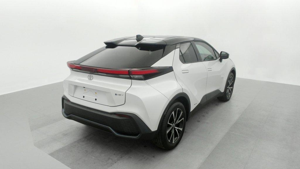 TOYOTA C-HR    HYBRIDE 200 AWD-I DESIGN