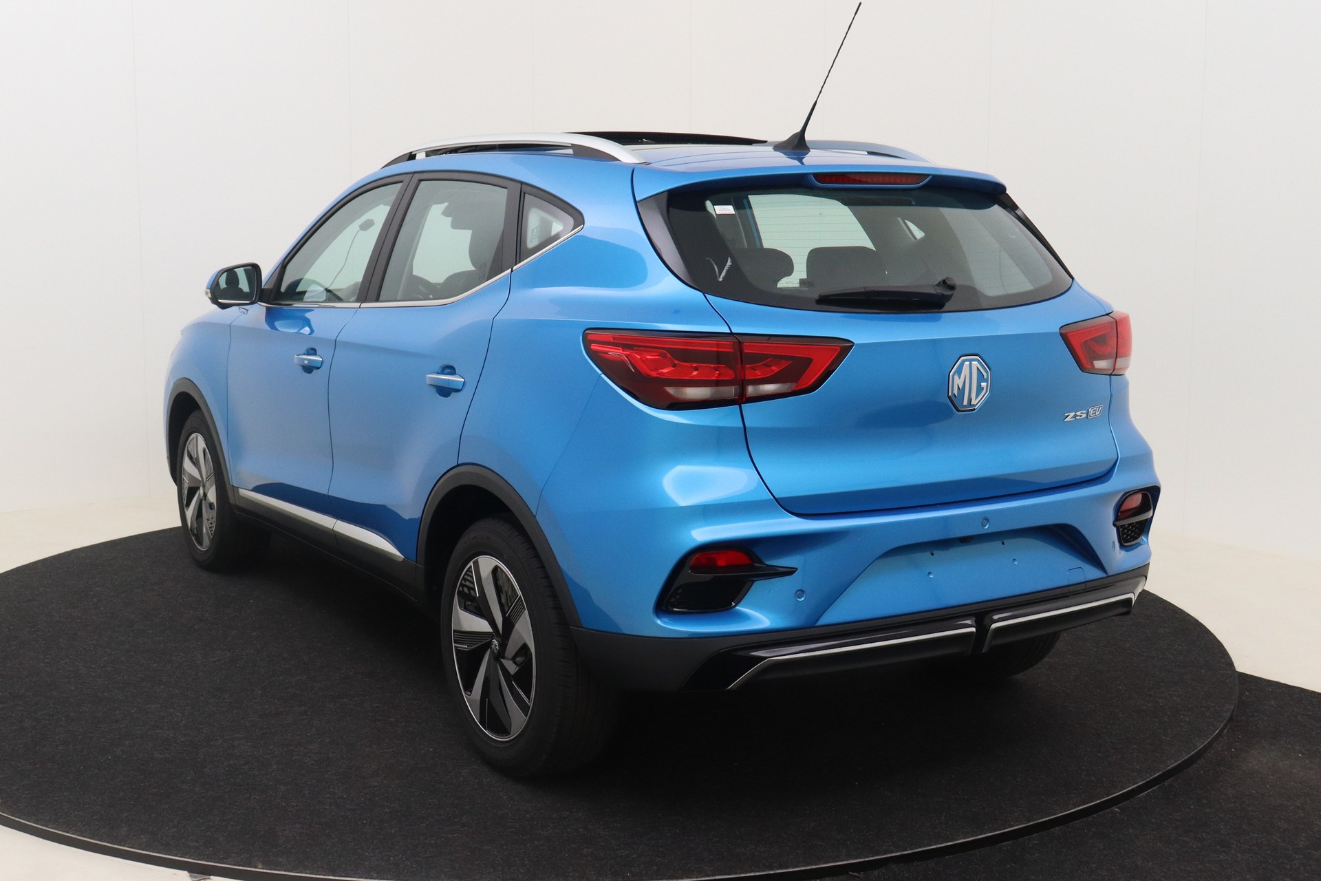 MG ZS EV 72 kWh Luxury I-smart