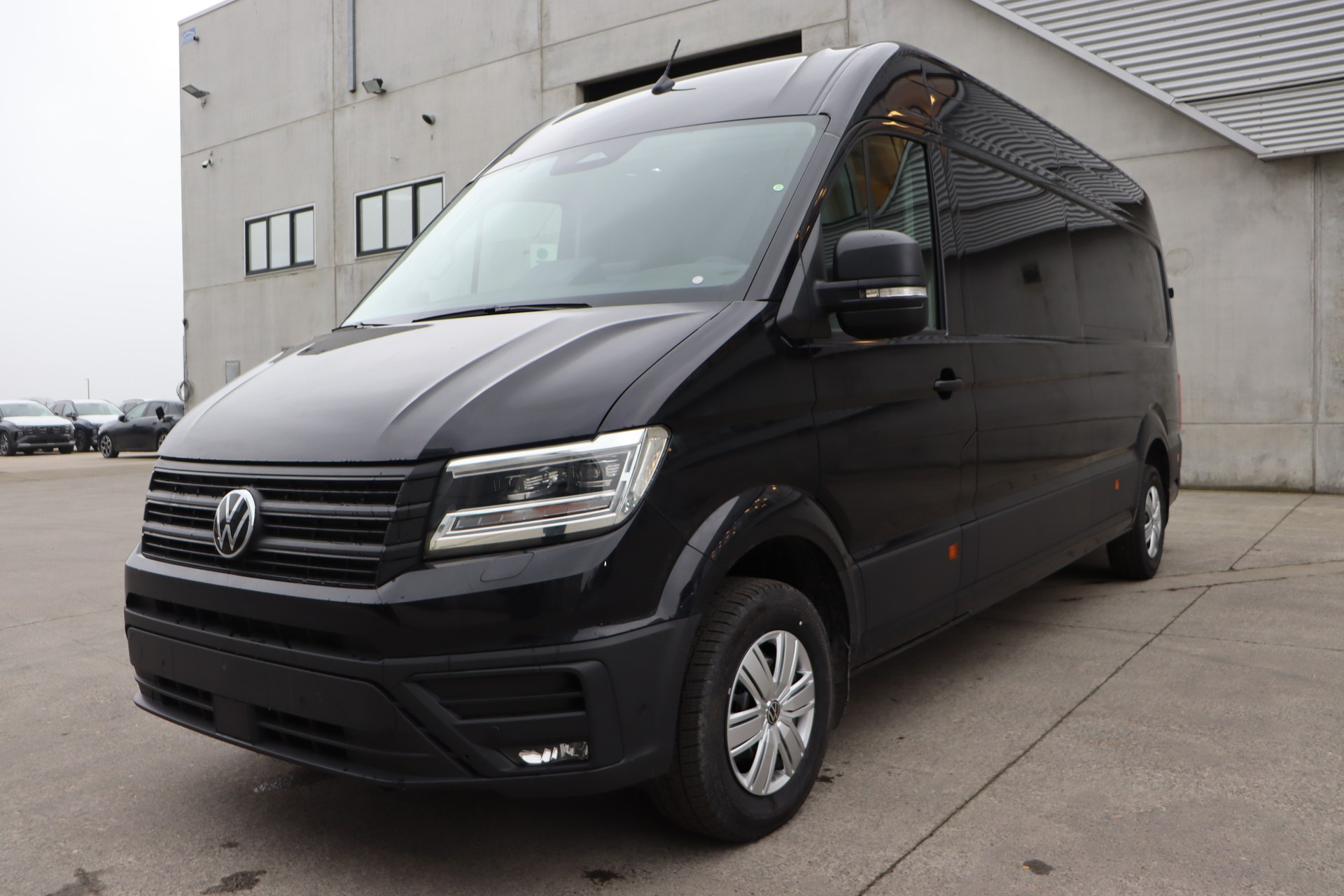 VOLKSWAGEN CRAFTER 2.0 TDI 177ch Aut. 35 Fourgon L4H3 4490 mm