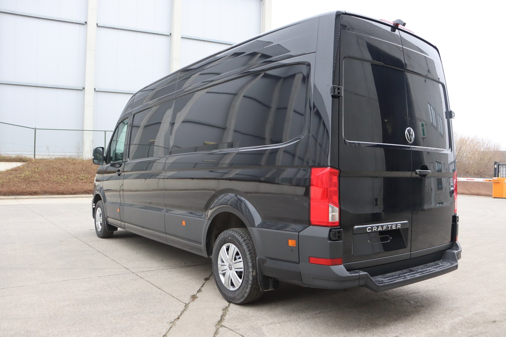 VOLKSWAGEN CRAFTER 2.0 TDI 177ch Aut. 35 Fourgon L4H3 4490 mm