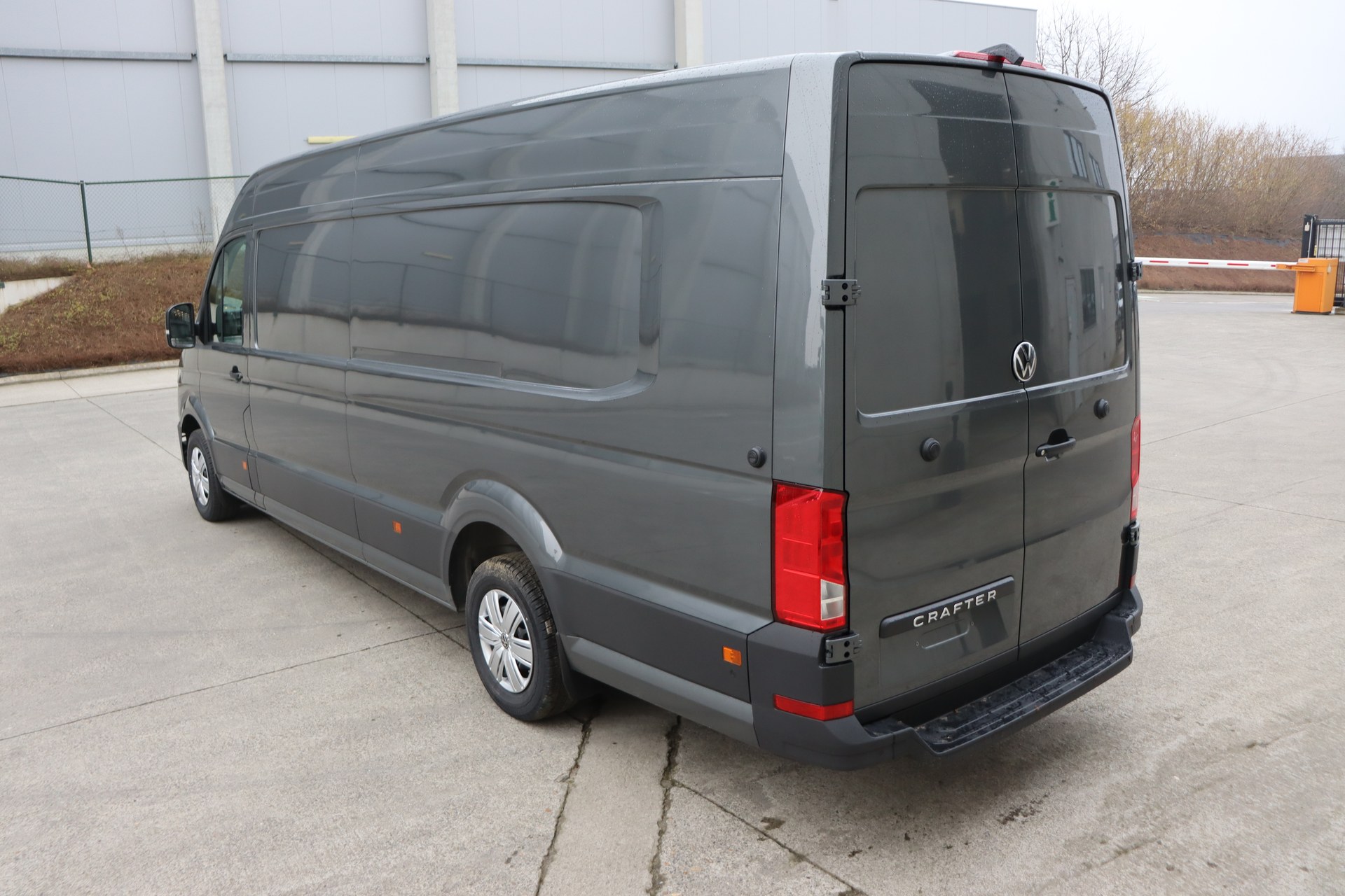 VOLKSWAGEN CRAFTER 2.0 TDI 177ch Aut. 35 Fourgon L5H3 4490 mm