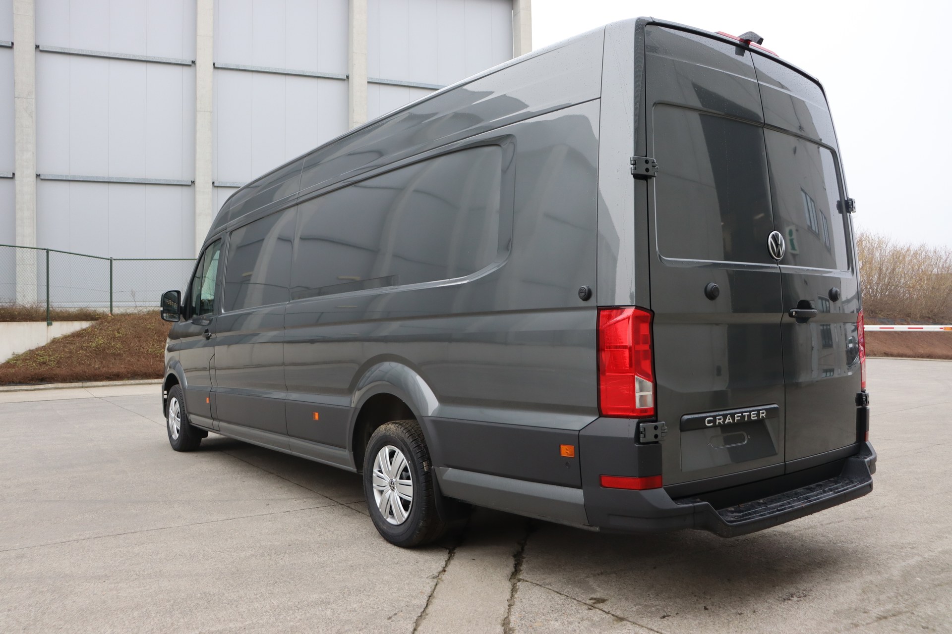 VOLKSWAGEN CRAFTER 2.0 TDI 177ch Aut. 35 Fourgon L5H3 4490 mm