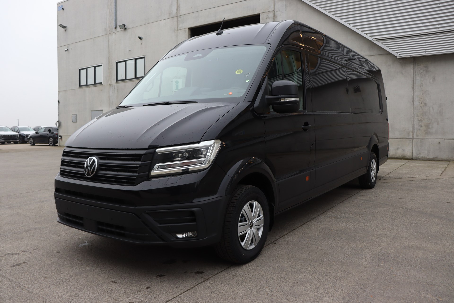 VOLKSWAGEN CRAFTER 2.0 TDI 177ch Aut. 35 Fourgon L5H3 4490 mm