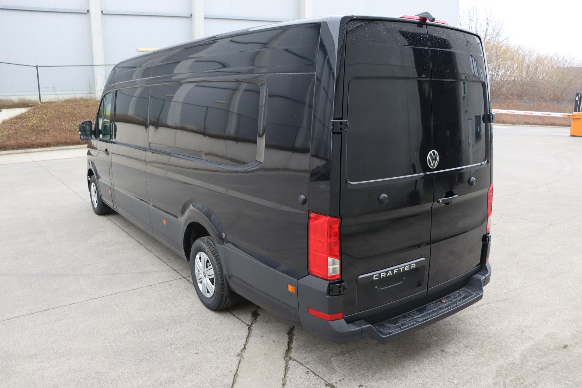 VOLKSWAGEN CRAFTER 2.0 TDI 177ch Aut. 35 Fourgon L5H3 4490 mm