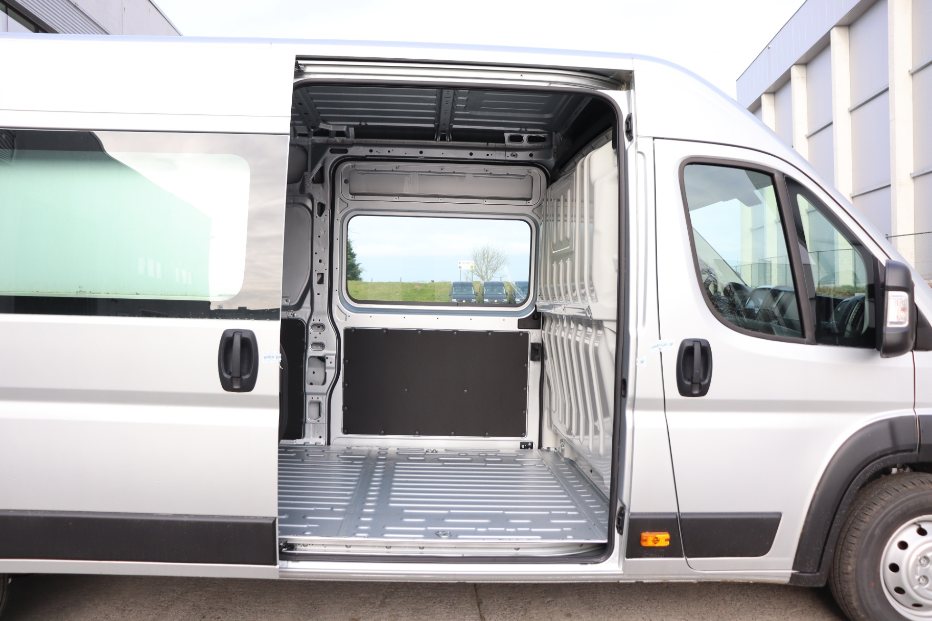PEUGEOT BOXER 2.2 BlueHDi 165ch S&S Man.6 435 L4H2