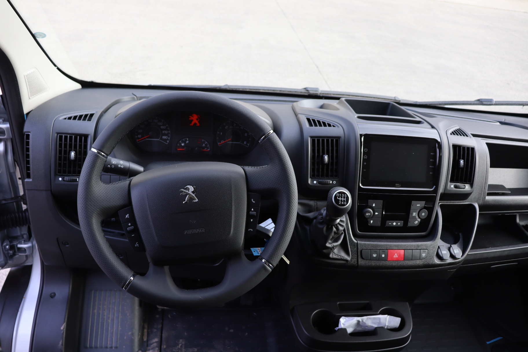 PEUGEOT BOXER 2.2 BlueHDi 165ch S&S Man.6 435 L4H2