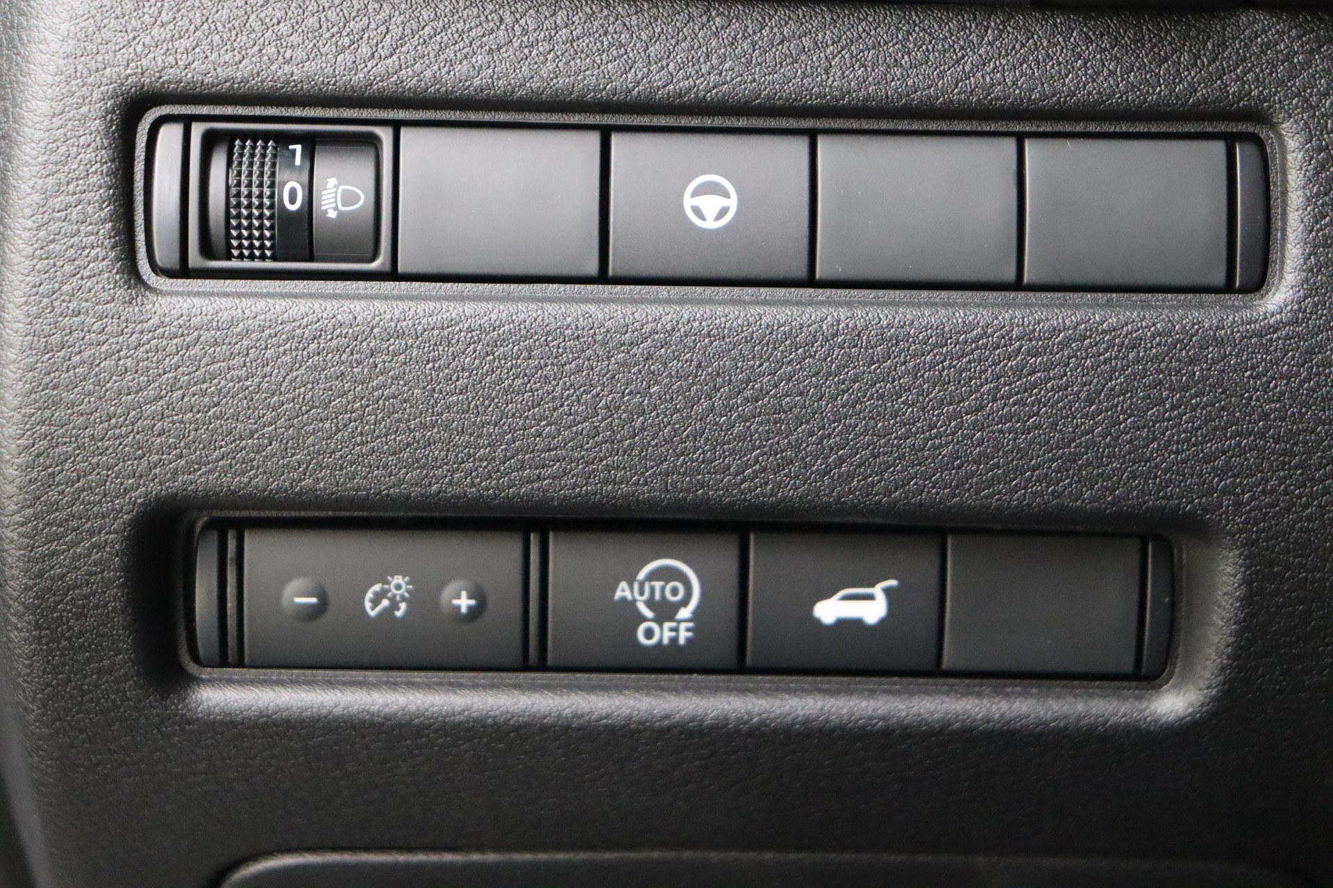 NISSAN X-TRAIL 1.5 VC-T Mild Hybrid 163ch CVT 2WD N-Connecta + PVC leather + Comfort pack 5pl