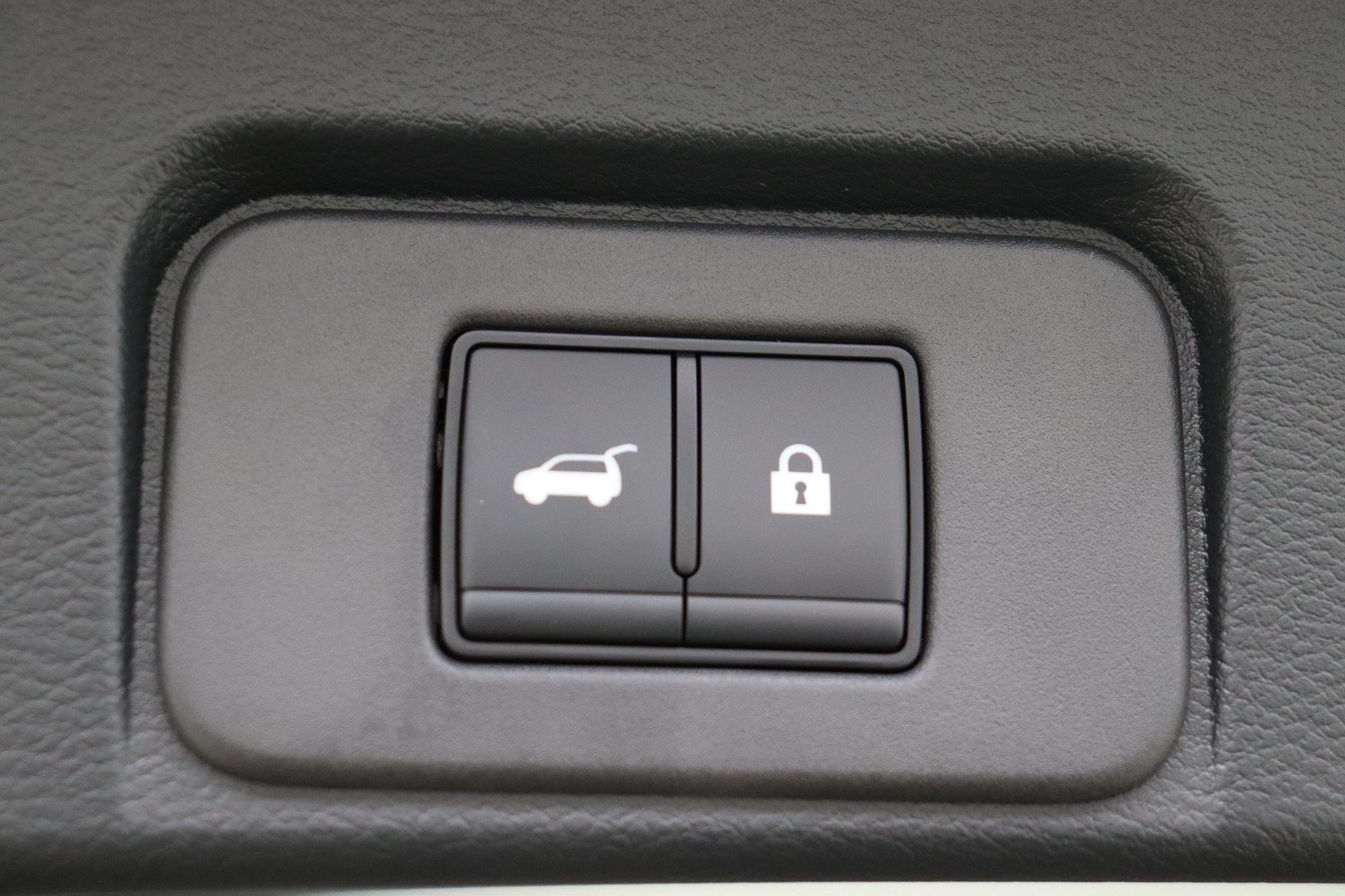 NISSAN X-TRAIL 1.5 VC-T Mild Hybrid 163ch CVT 2WD N-Connecta + PVC leather + Comfort pack 5pl