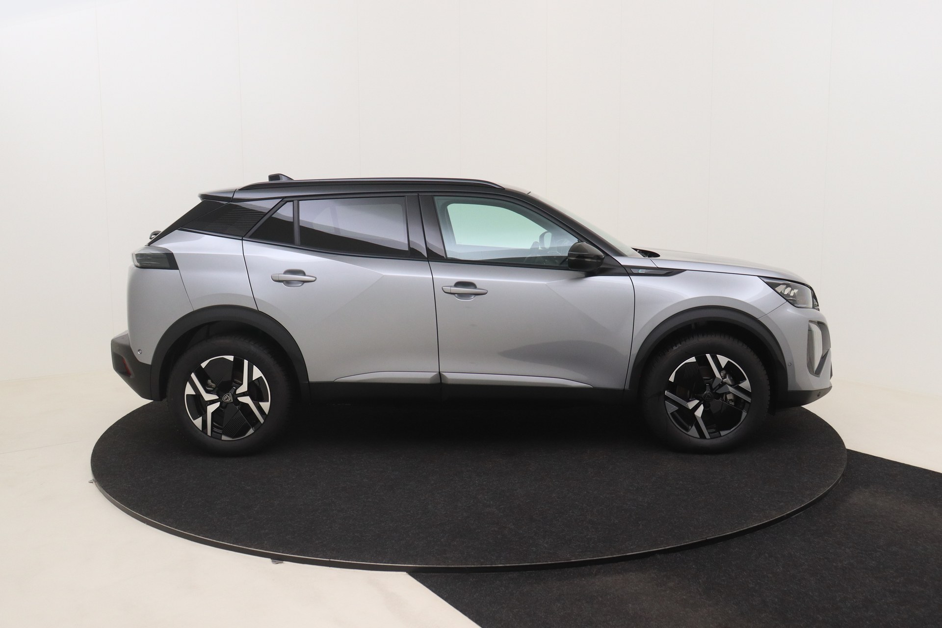 PEUGEOT E-2008 Electric 136ch Aut. GT