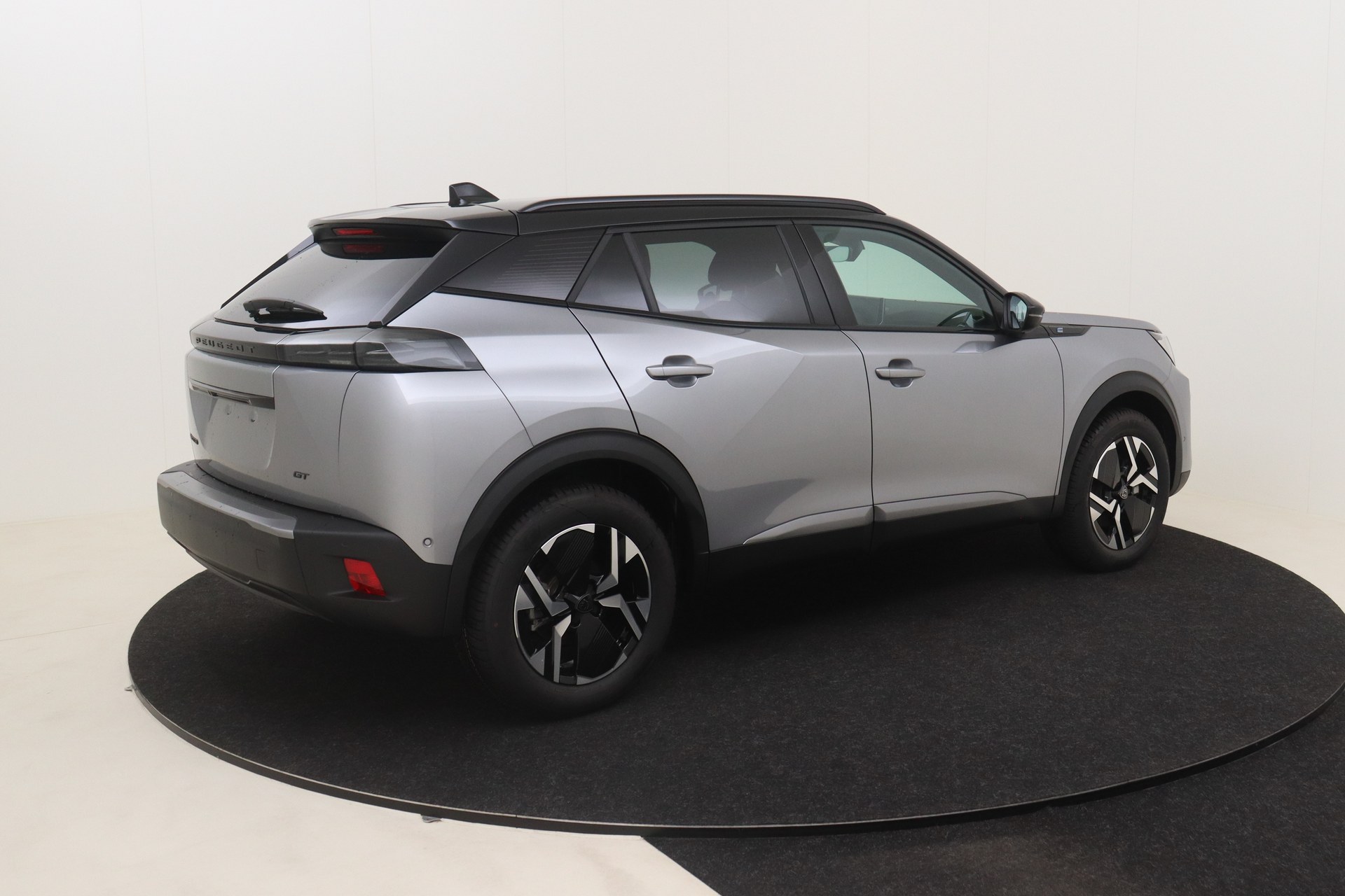 PEUGEOT E-2008 Electric 136ch Aut. GT
