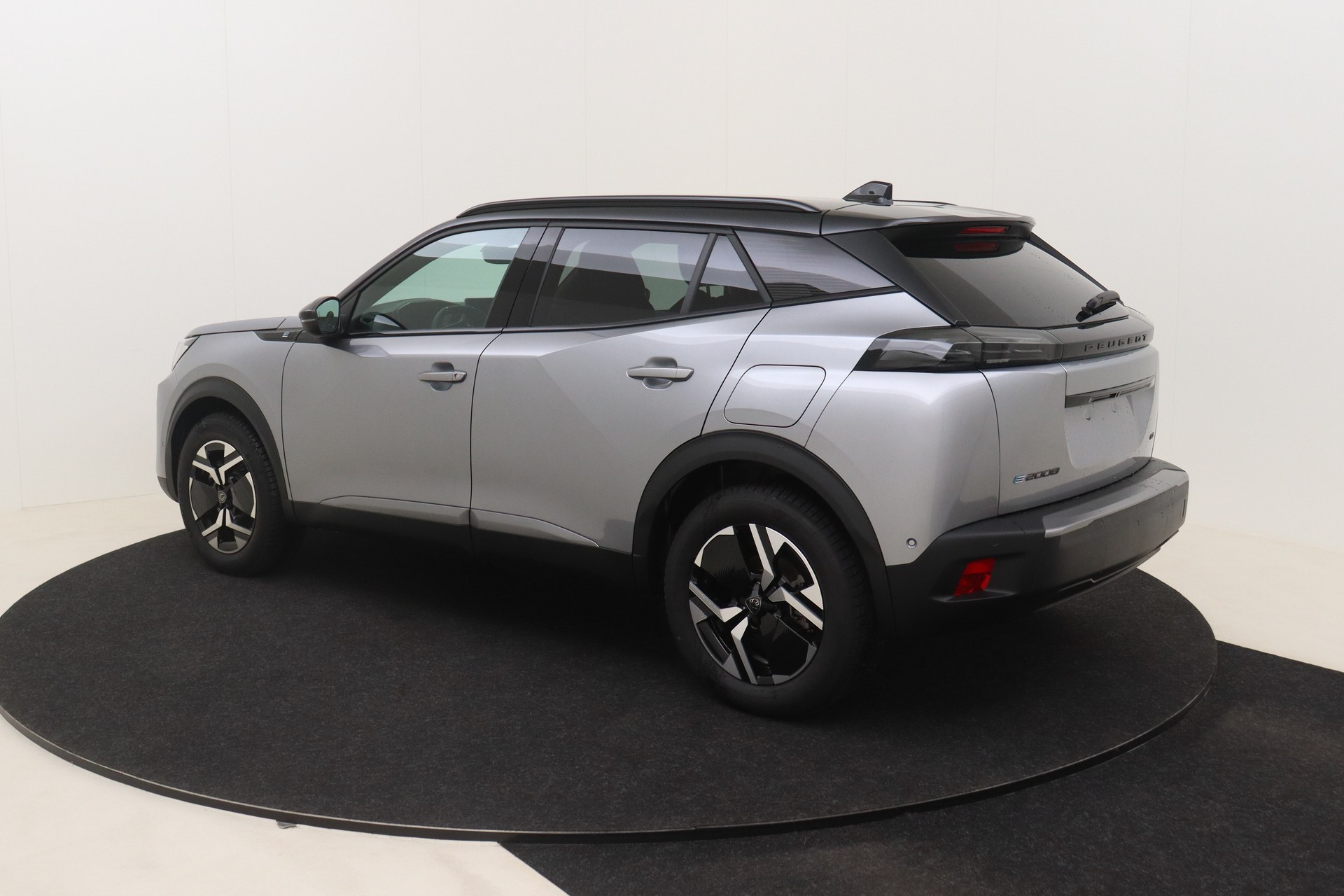 PEUGEOT E-2008 Electric 136ch Aut. GT