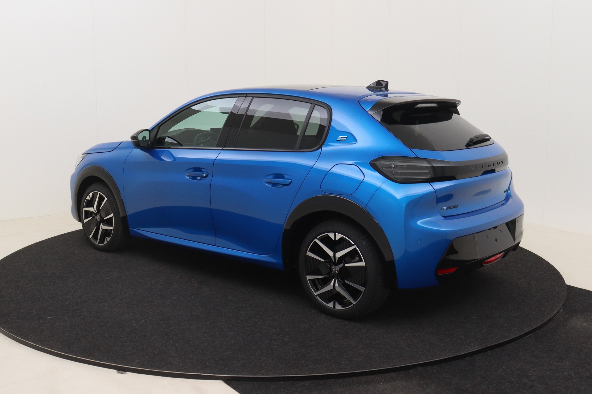 PEUGEOT E-208 Electric 156ch Aut. GT
