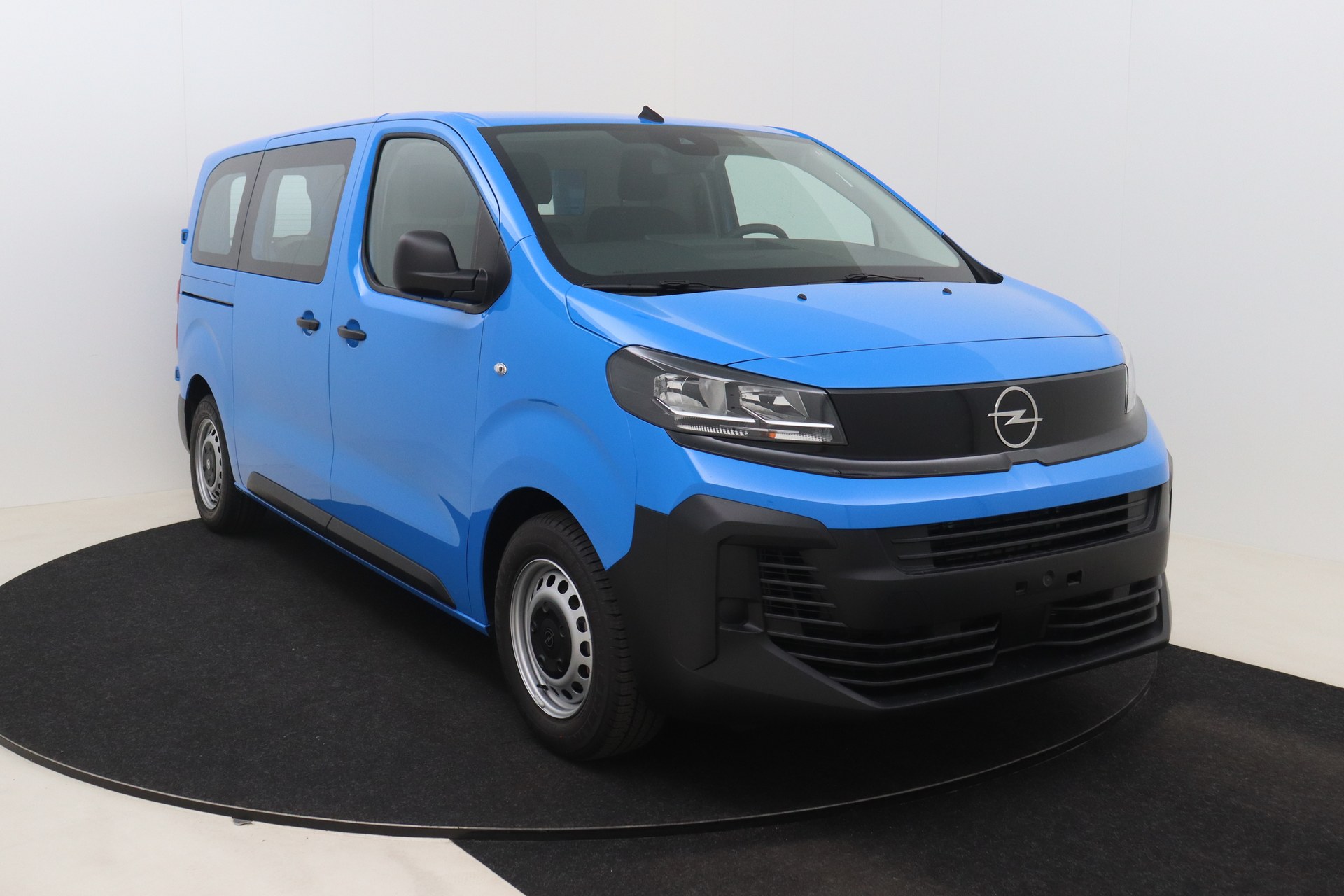 OPEL Vivaro 2.0 Turbo D 145 S/S AT8    New Van L2