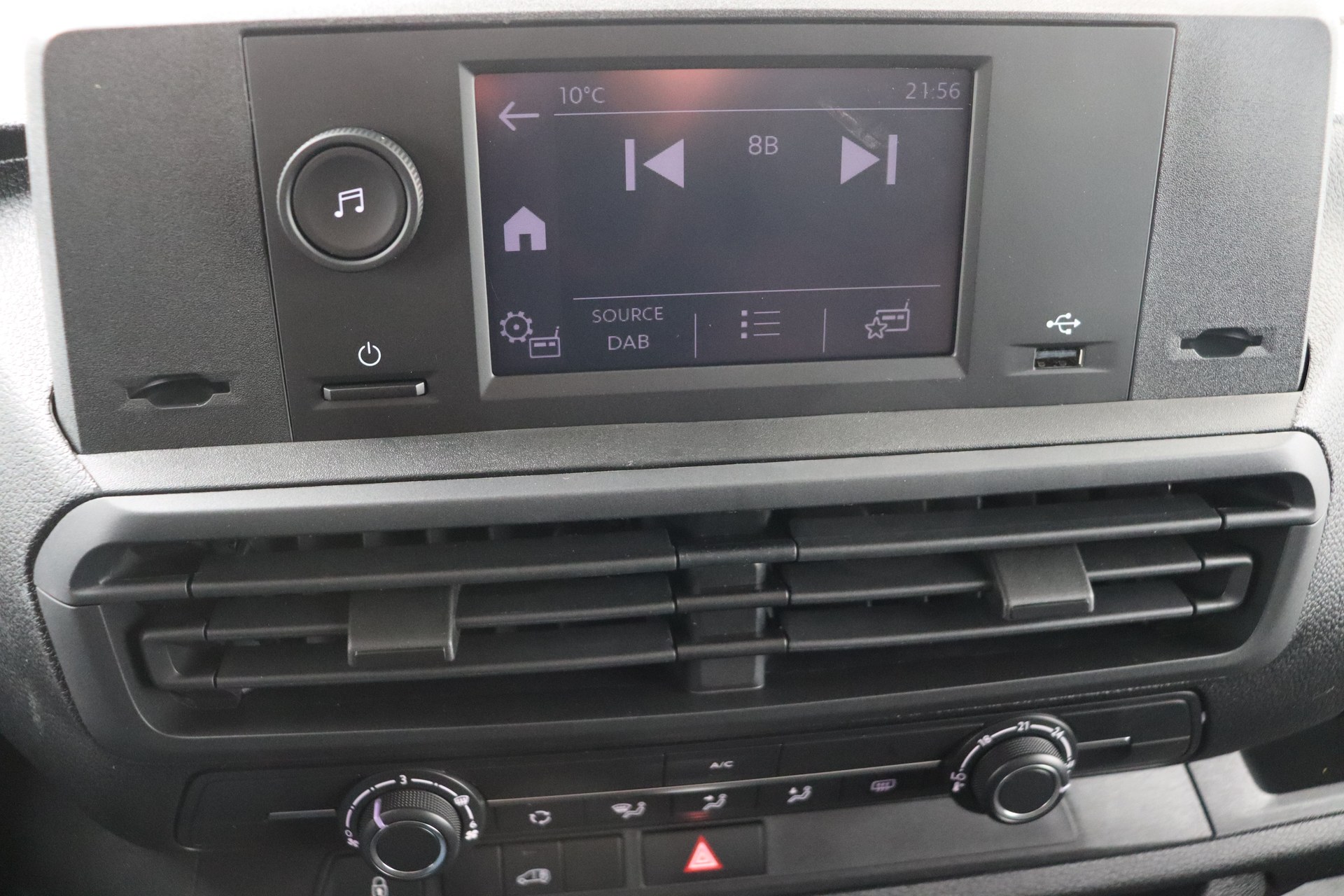 OPEL Vivaro 2.0 Turbo D 145 S/S AT8    New Van L2
