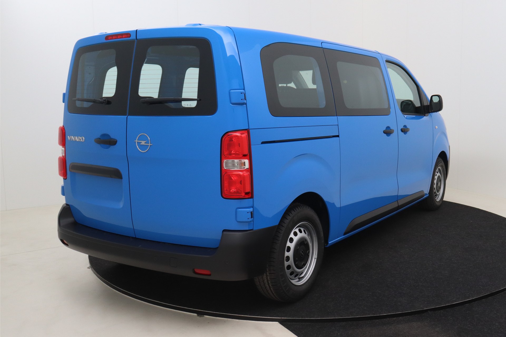 OPEL Vivaro 2.0 Turbo D 145 S/S AT8    New Van L2