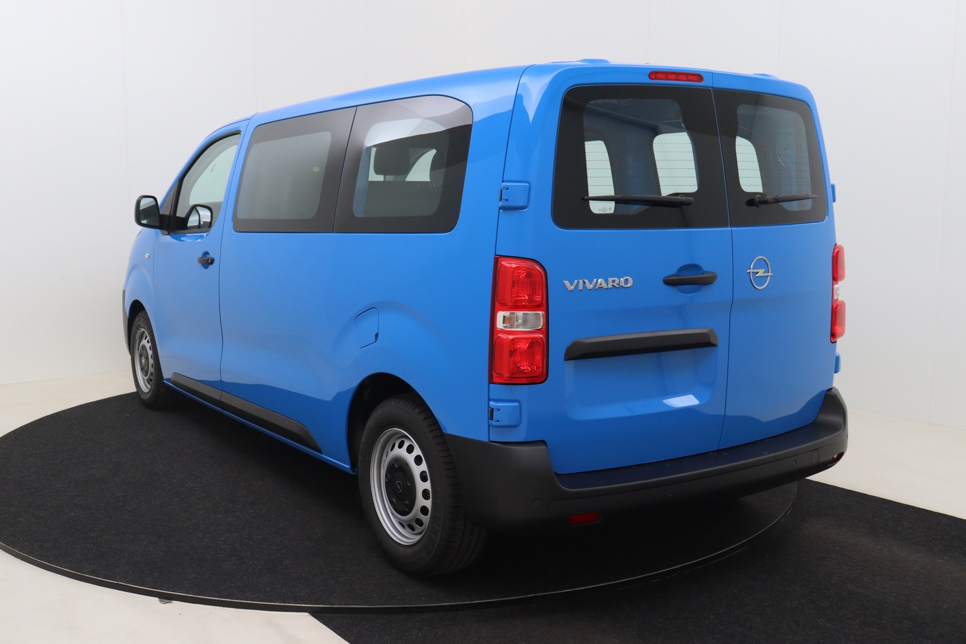 OPEL Vivaro 2.0 Turbo D 145 S/S AT8    New Van L2