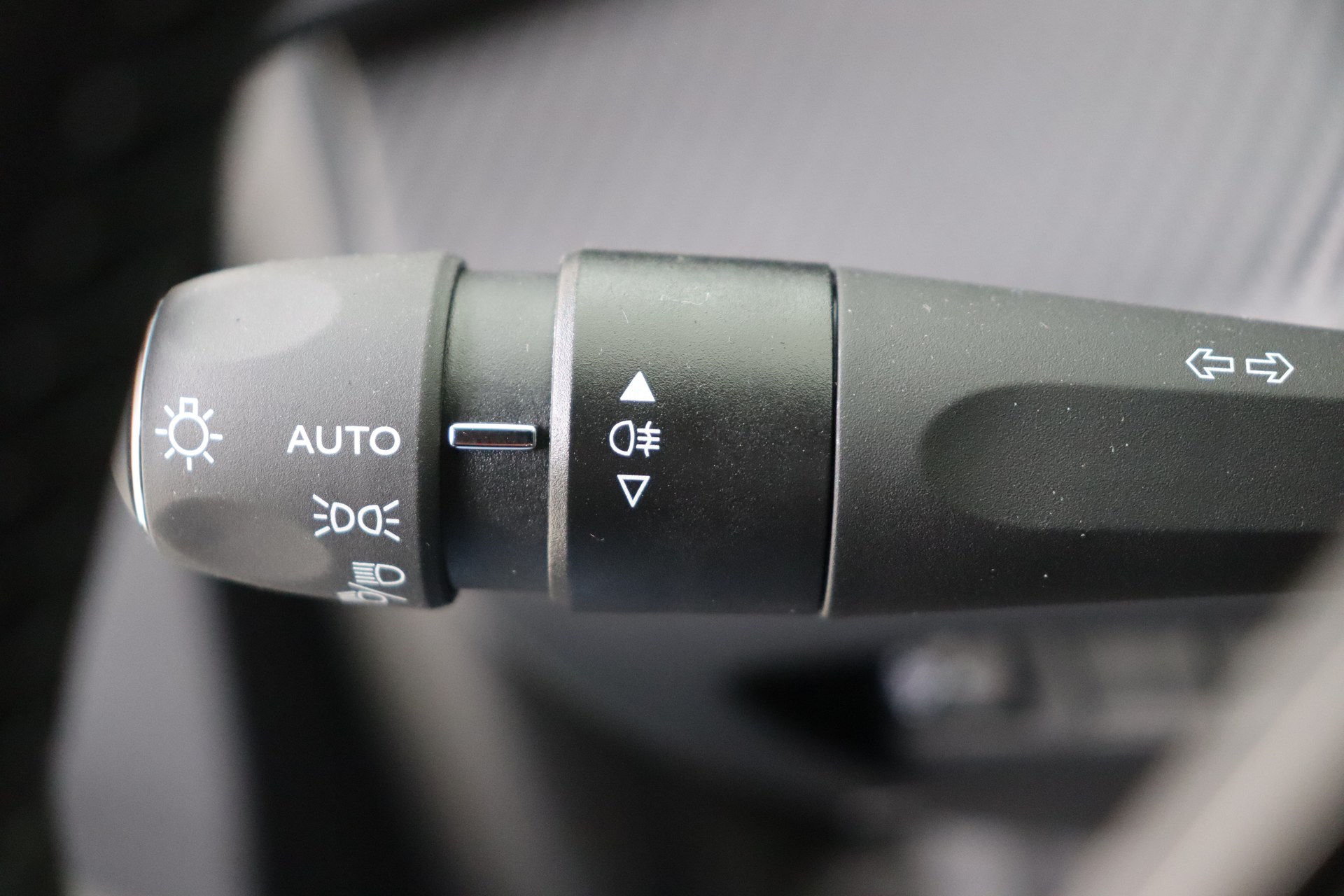 PEUGEOT 208 1,2 Turbo 100ch Man.6 Allure