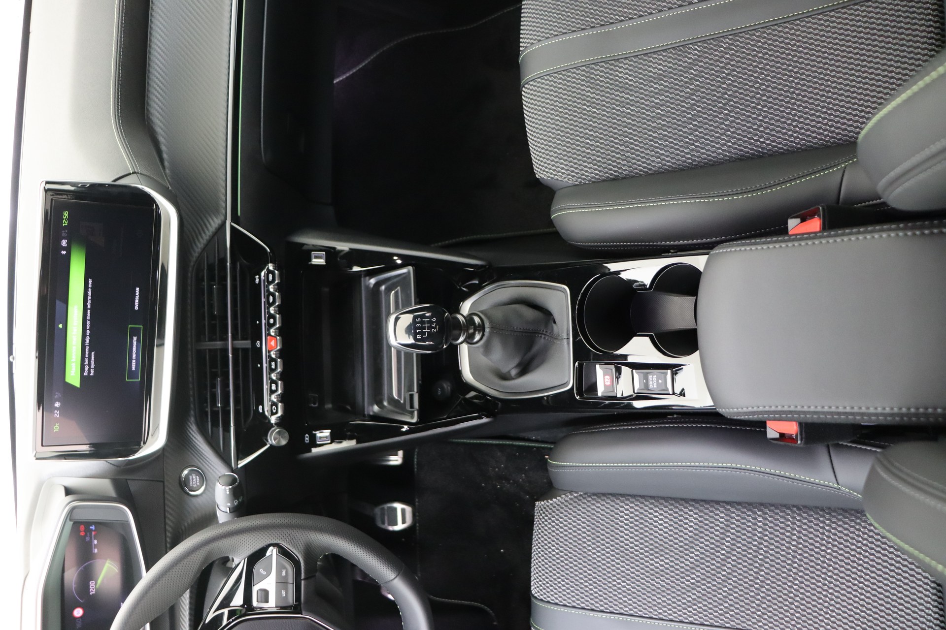 PEUGEOT 208 1.2 Turbo 100ch Man.6    GT