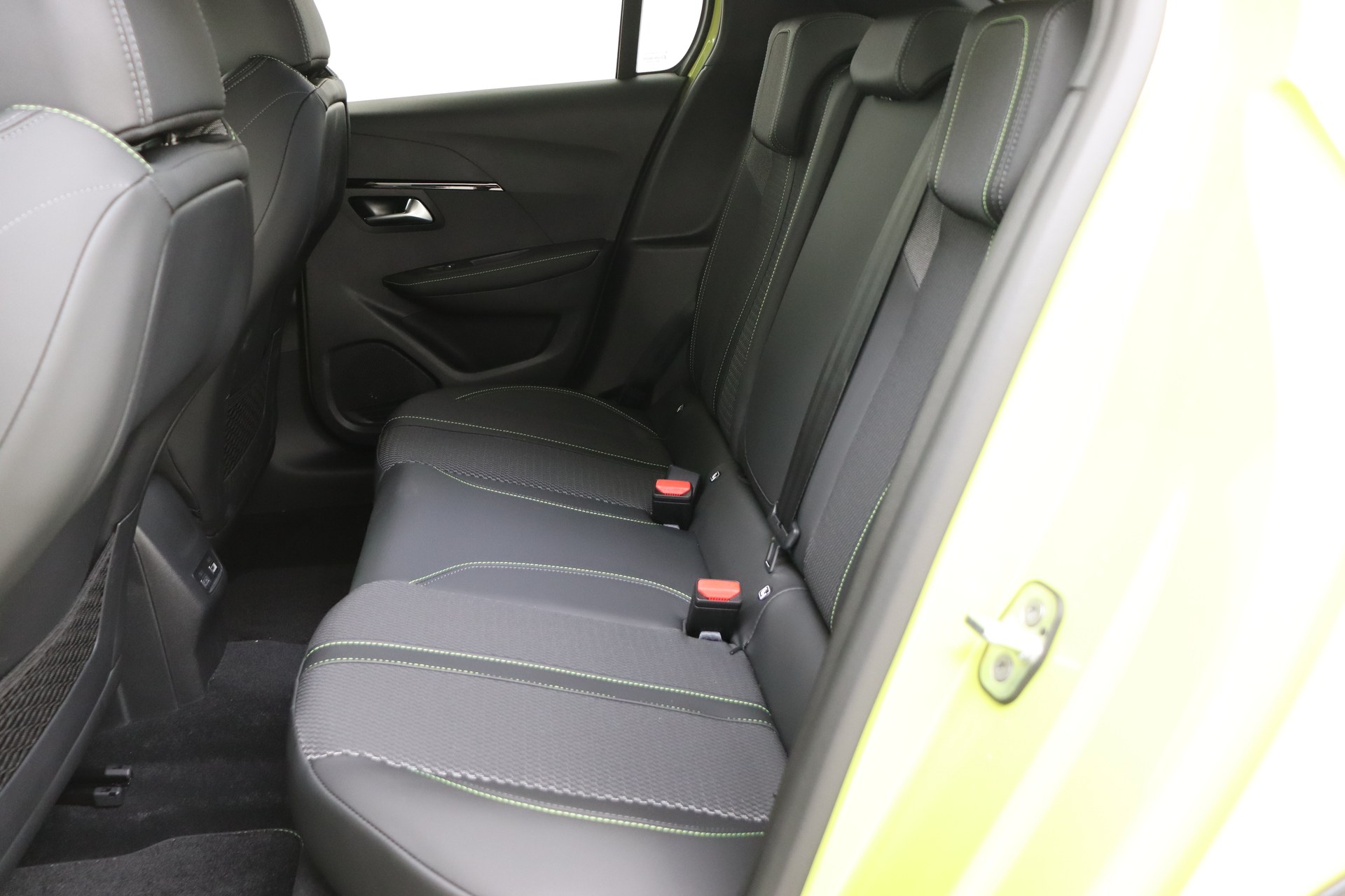 PEUGEOT 208 1.2 Turbo 100ch Man.6    GT