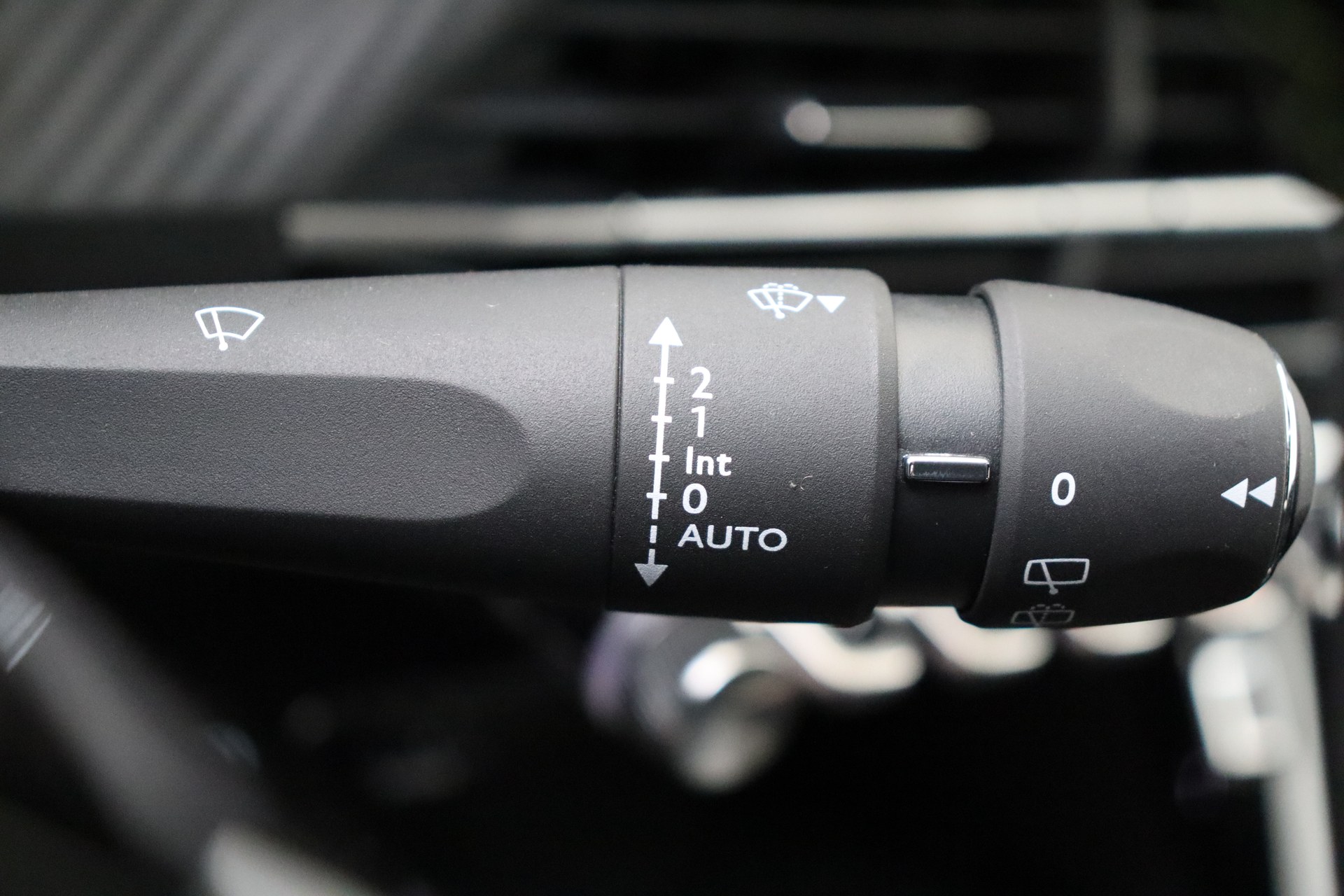 PEUGEOT 208 1.2 Turbo 100ch Man.6    GT