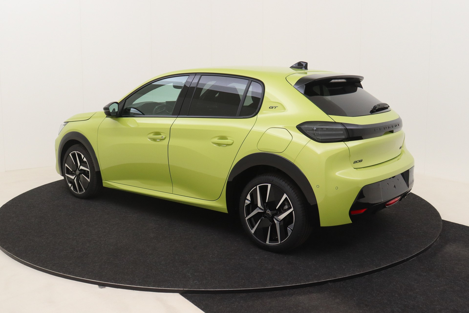PEUGEOT 208 1.2 Turbo 100ch Man.6    GT