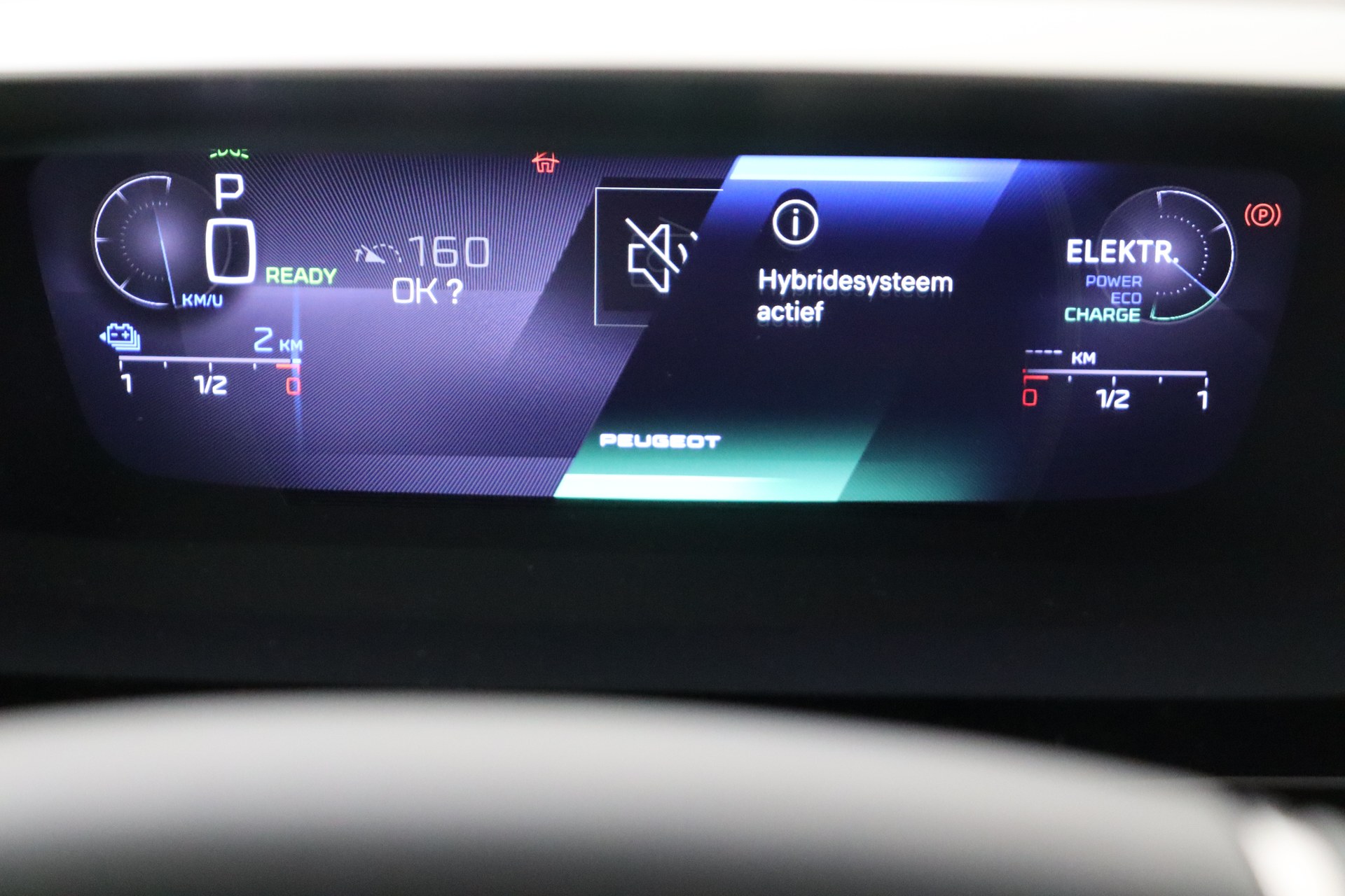 PEUGEOT 308 1.6 Plug-in Hybrid 225ch e-EAT8    GT