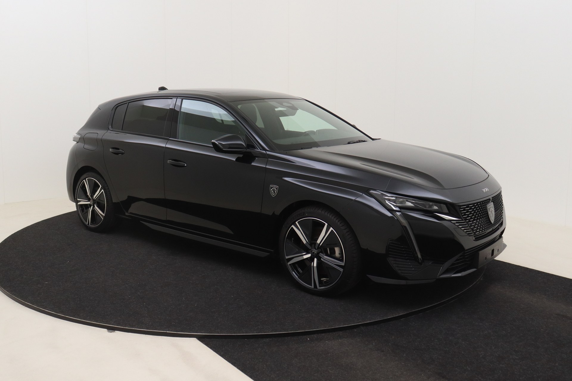 PEUGEOT 308 1.6 Plug-in Hybrid 225ch e-EAT8    GT