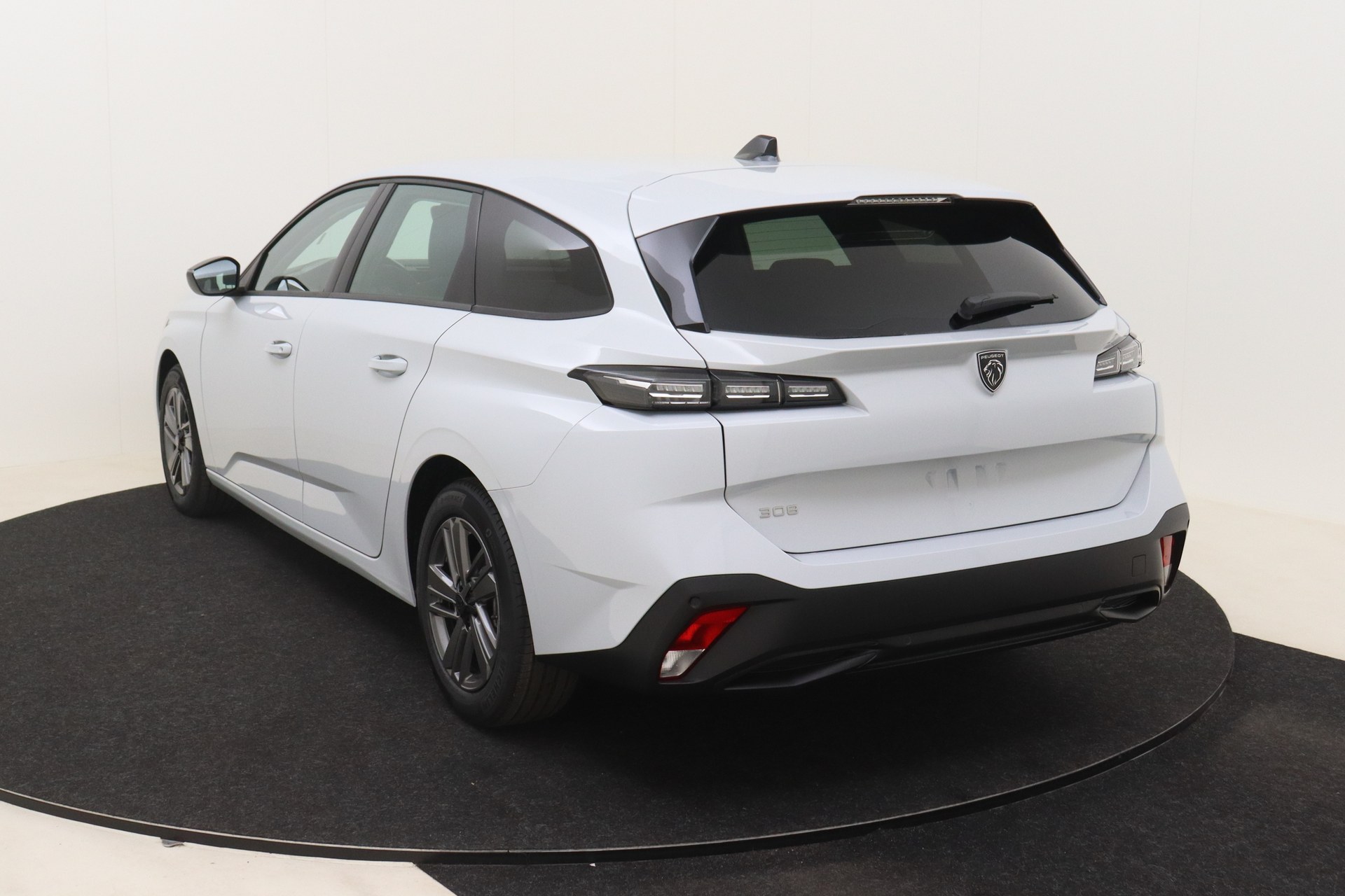 PEUGEOT 308 SW 1.5 BlueHDi 130ch EAT8    Active Pack