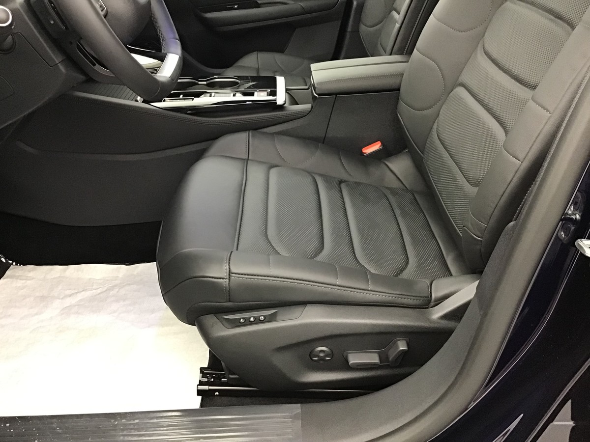 CITROEN C5 X 1.2 GASOLINE 130hp Plus
