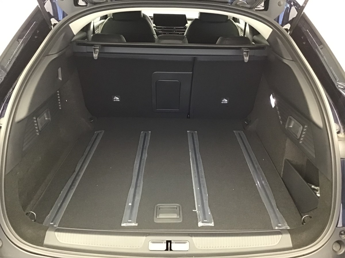 CITROEN C5 X 1.2 GASOLINE 130hp Plus