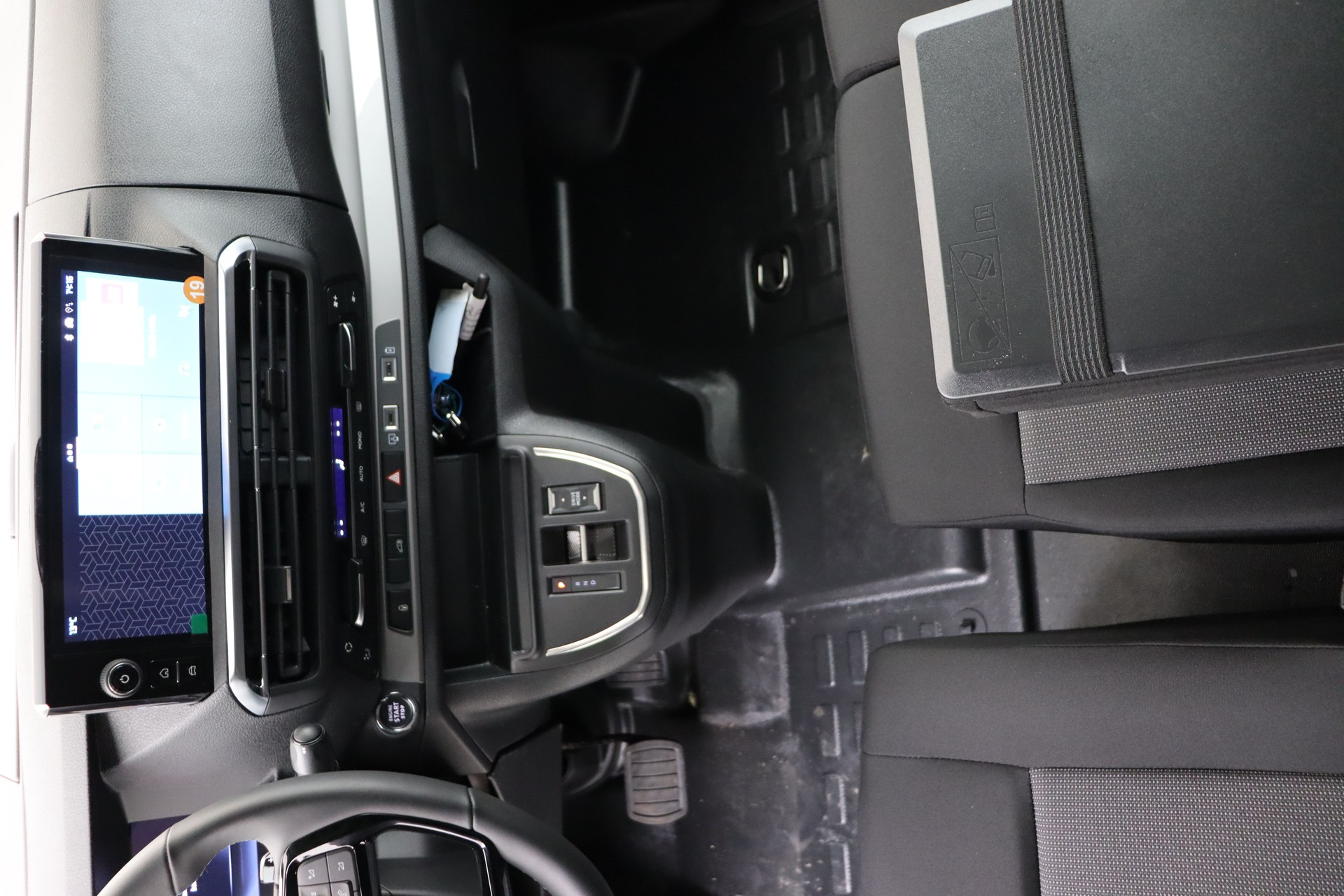 CITROEN E-Jumpy 75 kWh 136ch Maat M