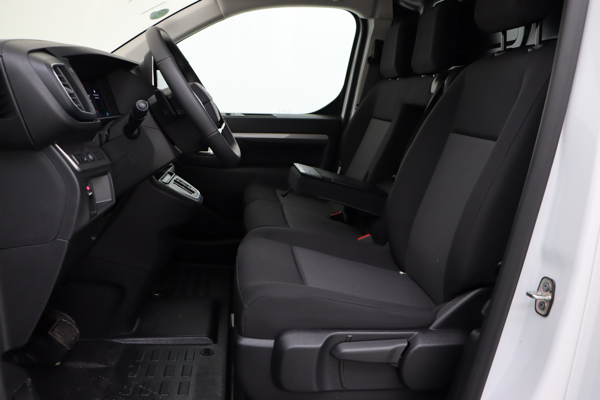 CITROEN E-Jumpy 75 kWh 136ch Maat M