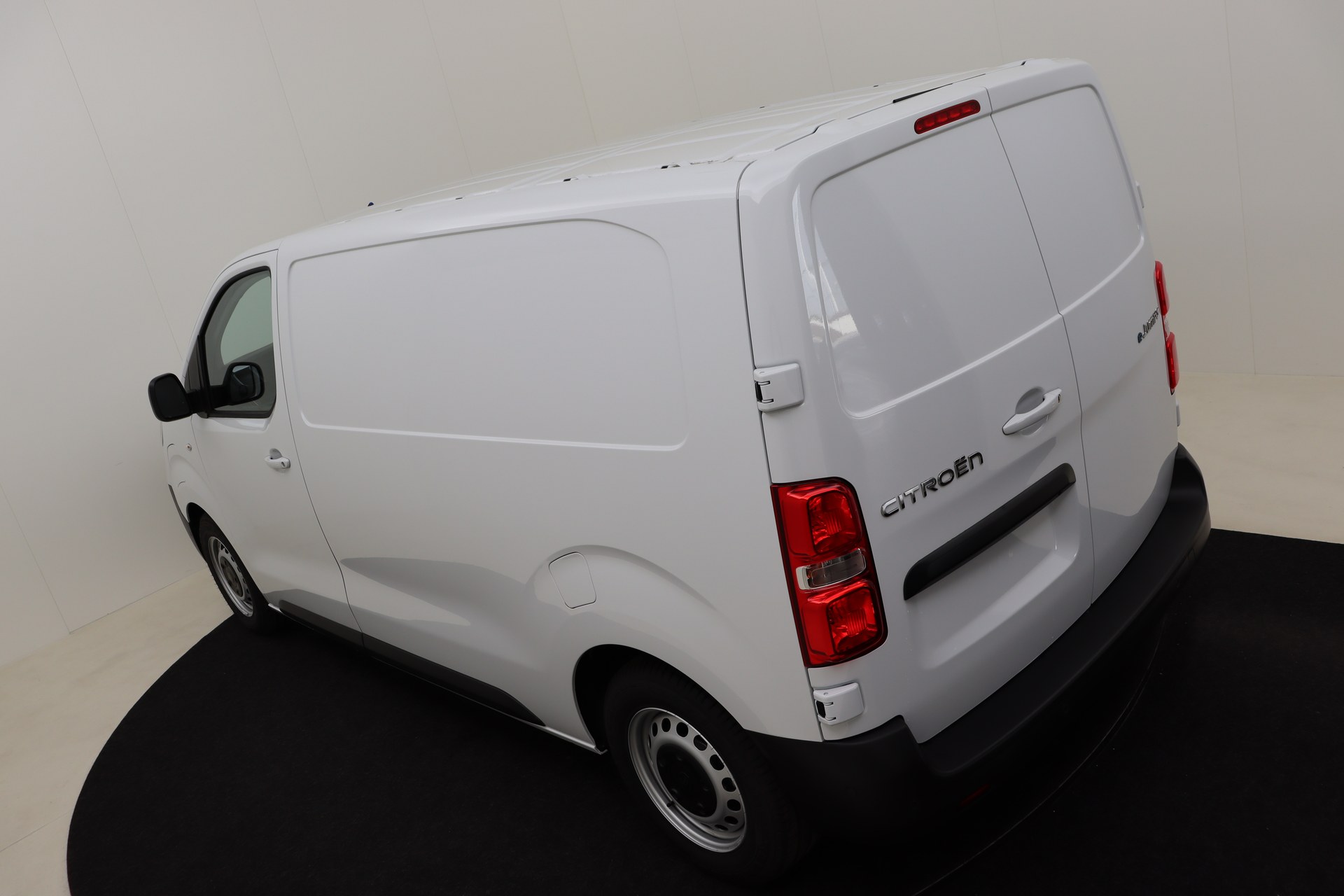 CITROEN E-Jumpy 75 kWh 136ch Maat M