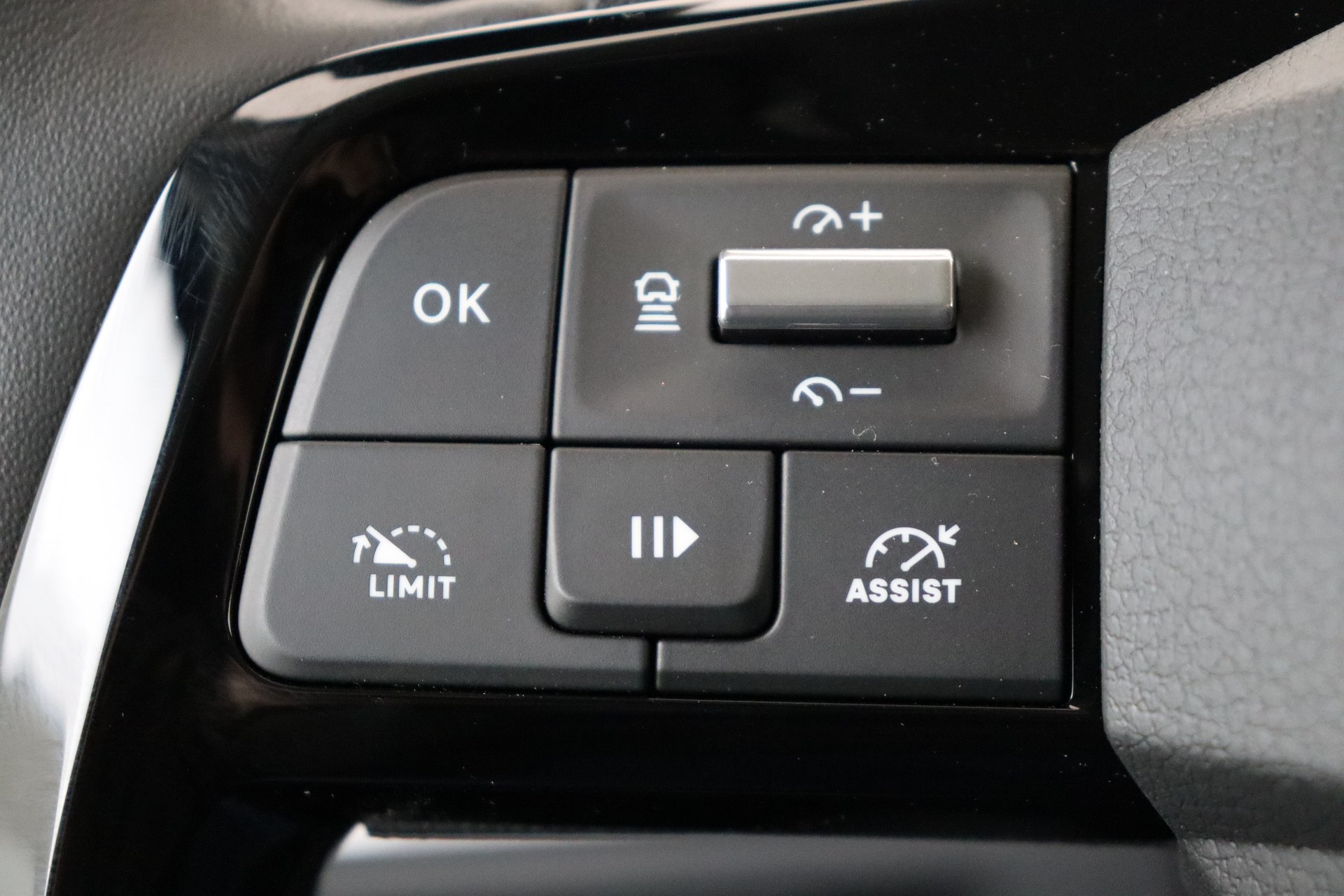 CITROEN E-Jumpy 75 kWh 136ch Maat M