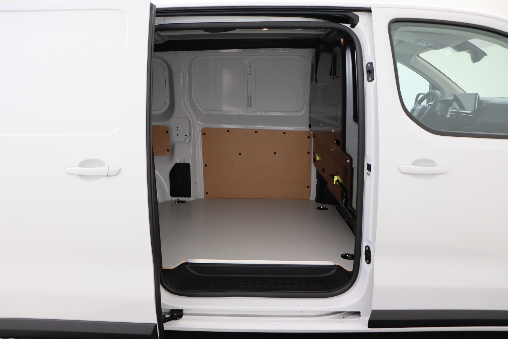 CITROEN E-Jumpy 75 kWh 136ch Maat M