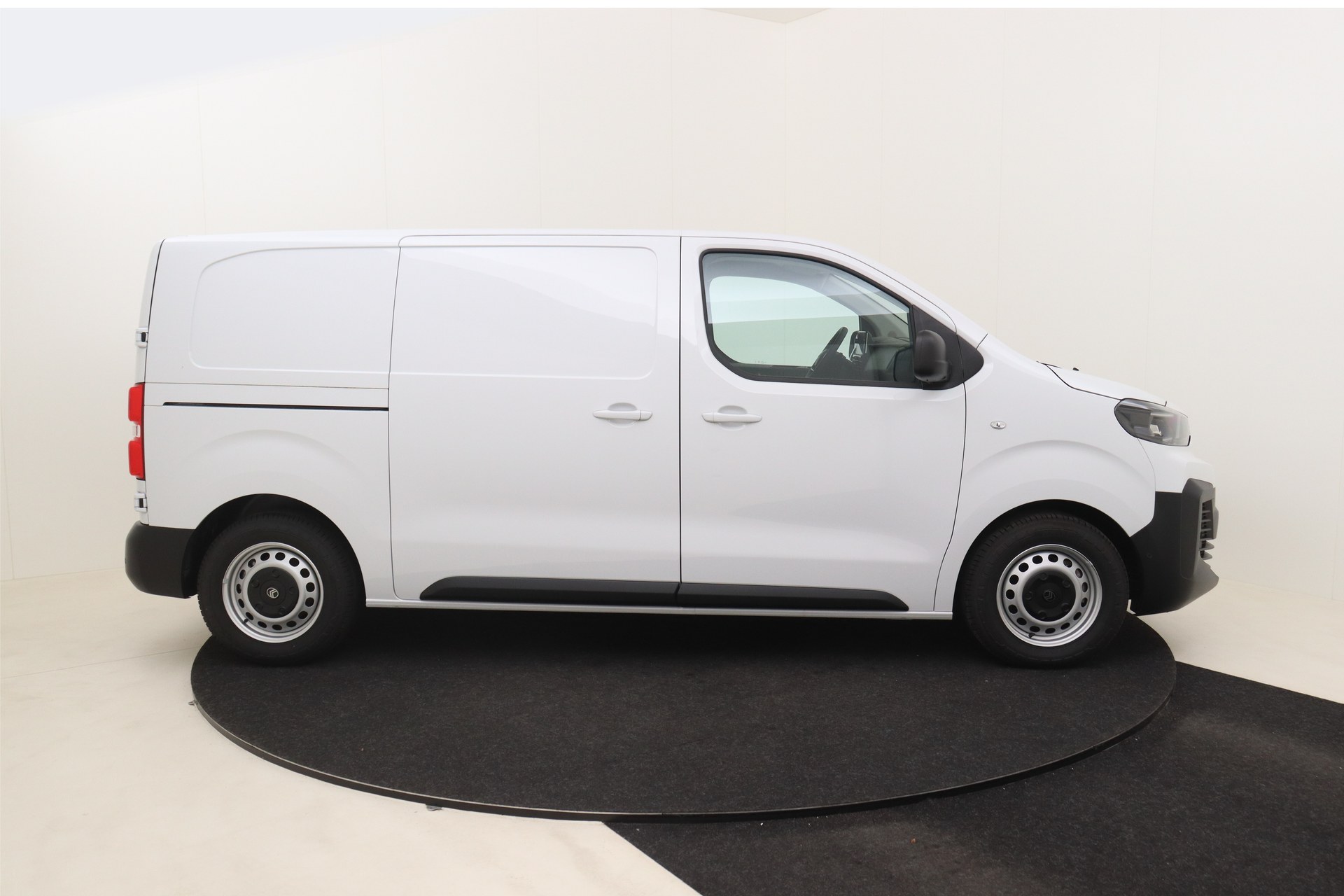 CITROEN E-Jumpy 75 kWh 136ch Maat M