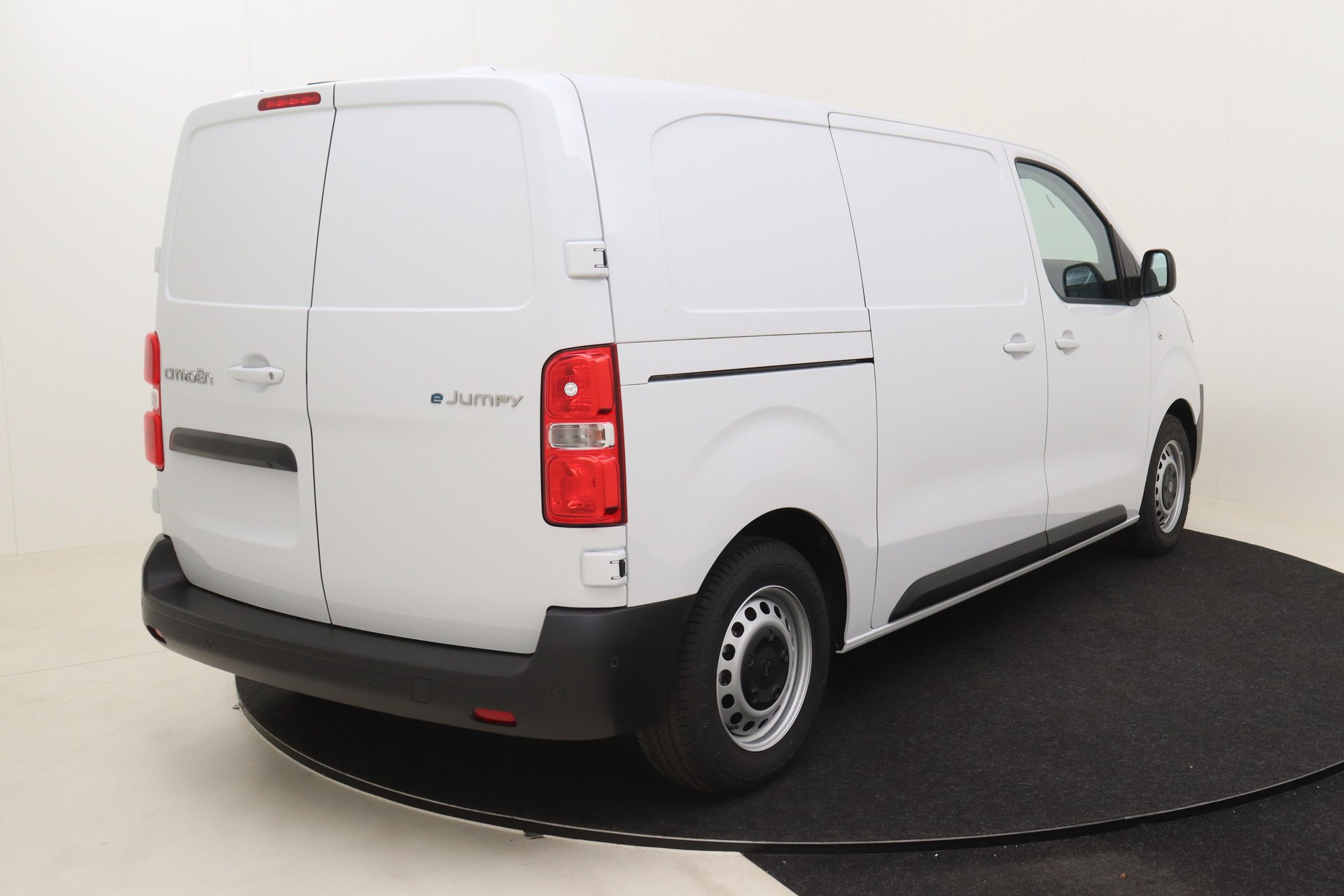 CITROEN E-Jumpy 75 kWh 136ch Maat M