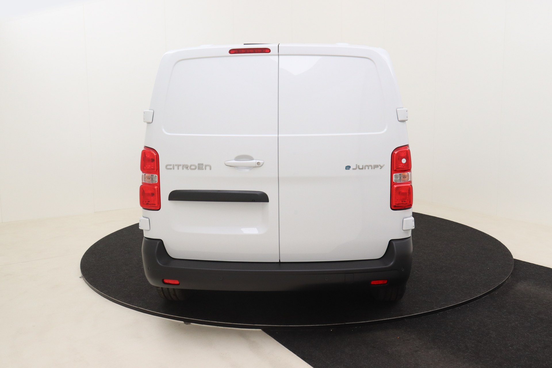 CITROEN E-Jumpy 75 kWh 136ch Maat M