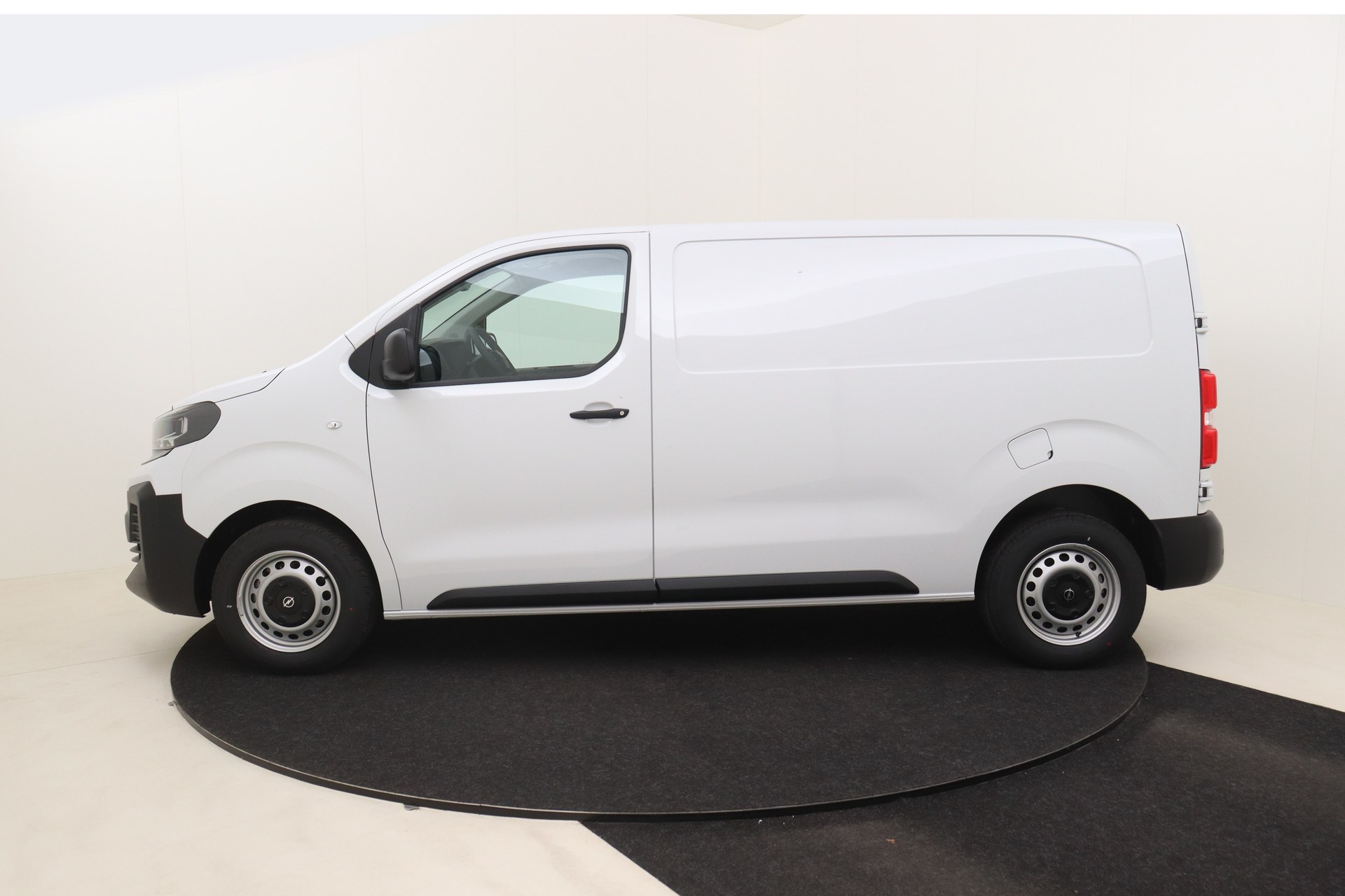 OPEL Vivaro 2.0 Turbo D 145ch MT6 New Van L2