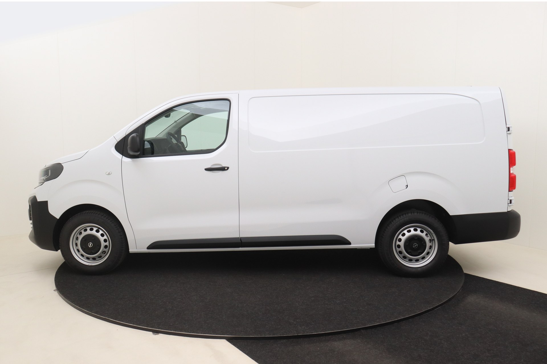 OPEL Vivaro 2.0 Turbo D 145ch MT6 New Van L3
