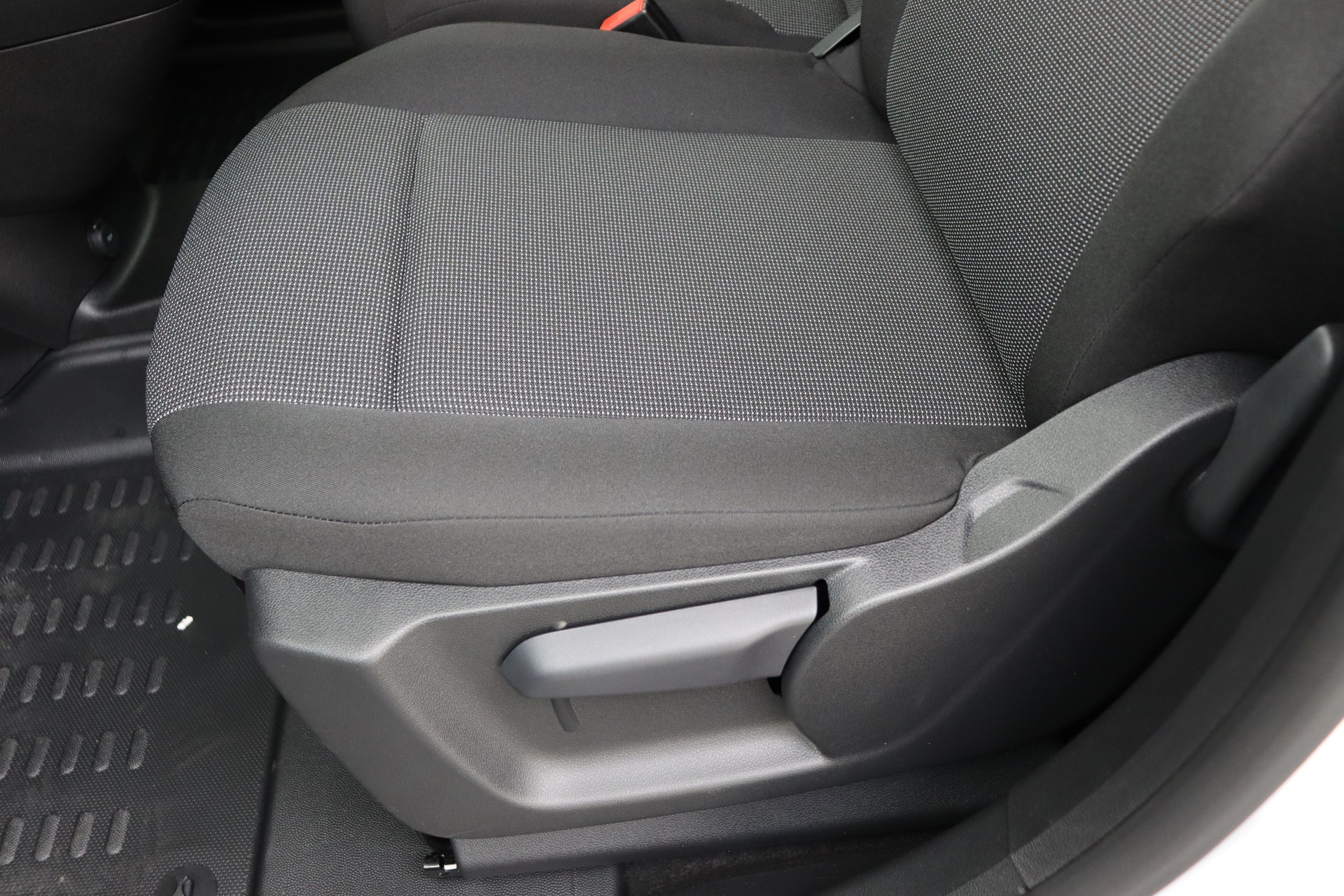 OPEL COMBO 1.5 Turbo D 100 S/S MT6    New Cargo L1H1 Light