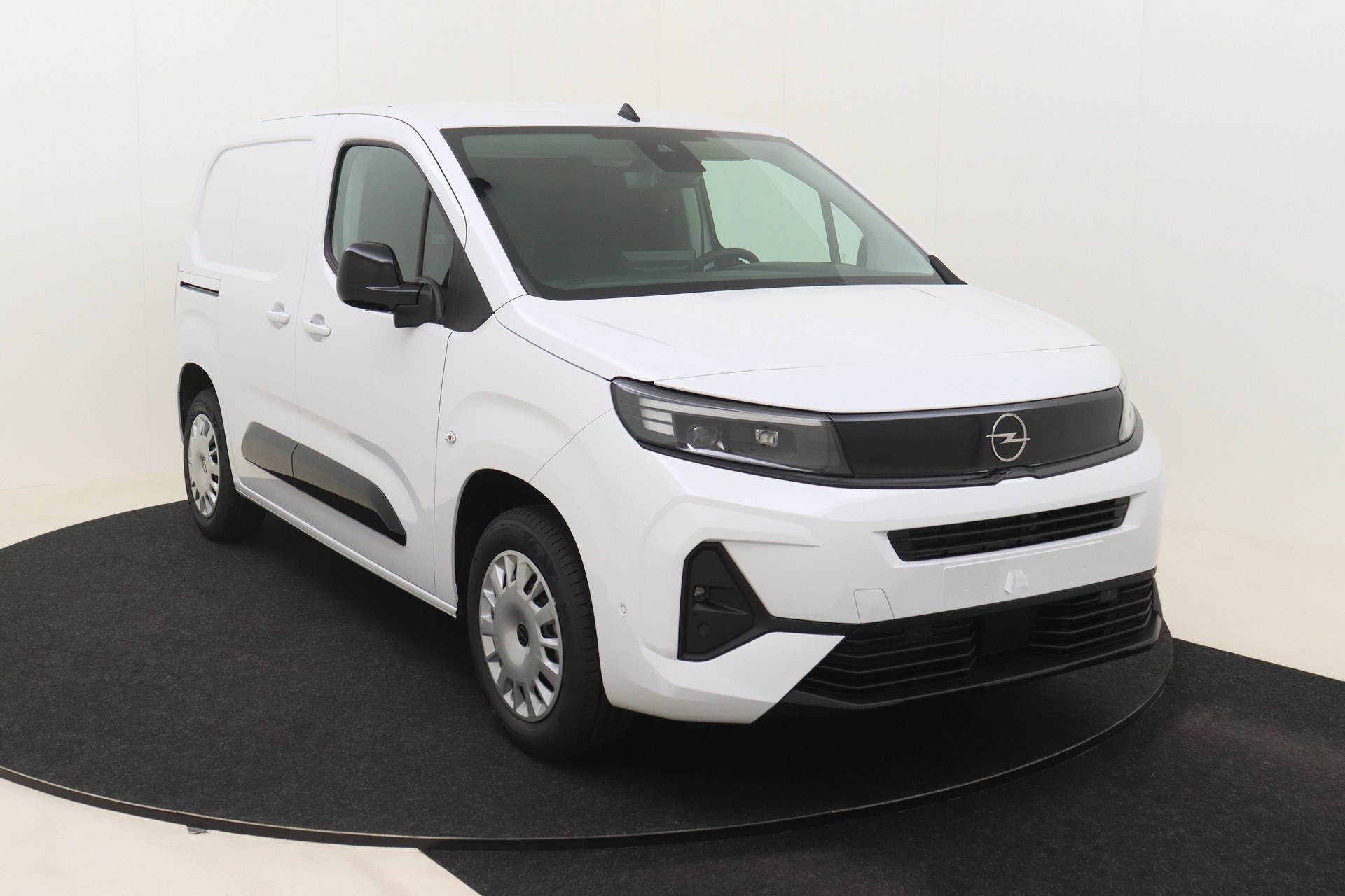 OPEL COMBO 1.5 Turbo D 100 S/S MT6    New Cargo L1H1 Light