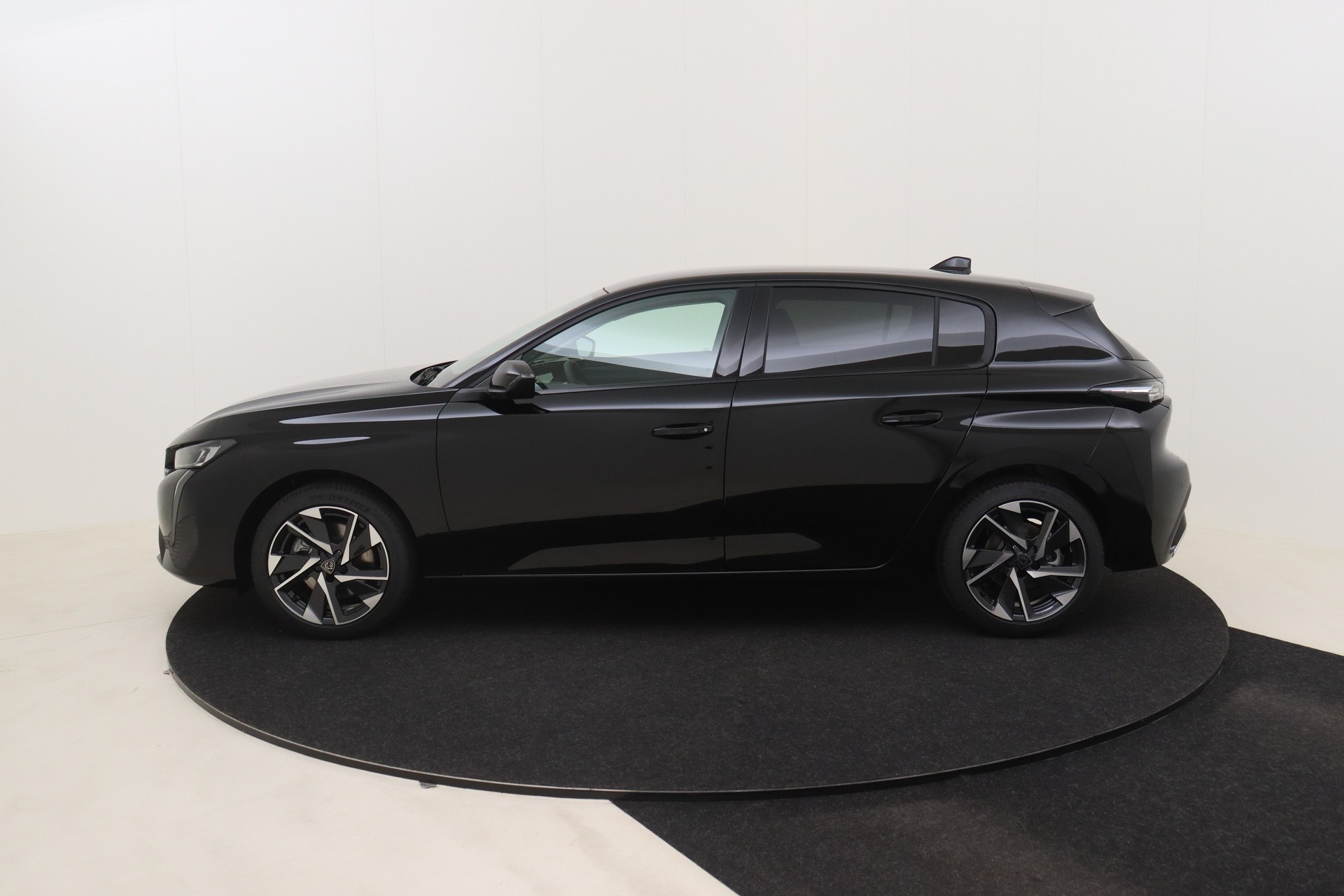 PEUGEOT 308 Hybrid 145 e-DCS6 Allure
