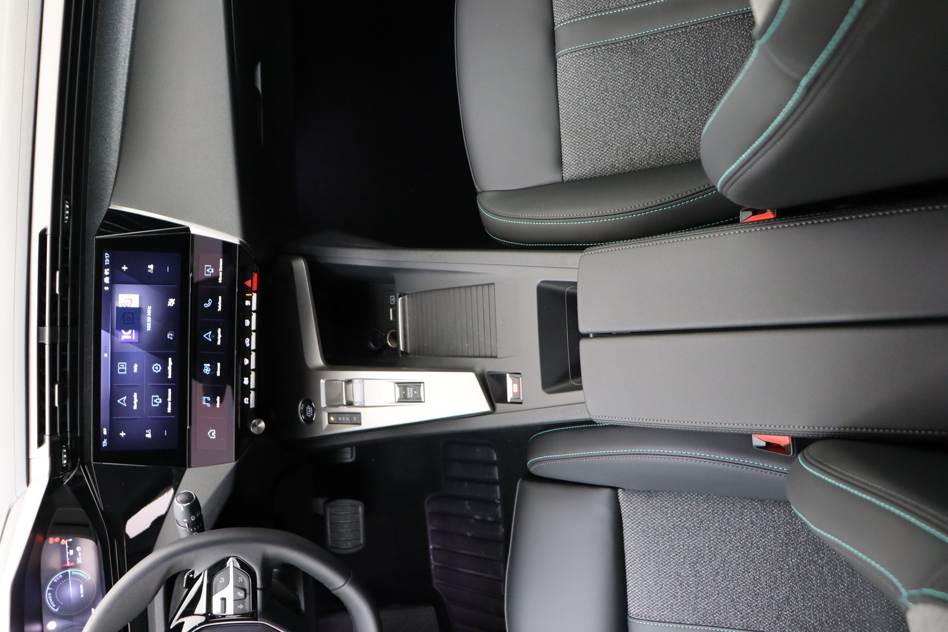 PEUGEOT 308 Hybrid 145 e-DCS6 Allure