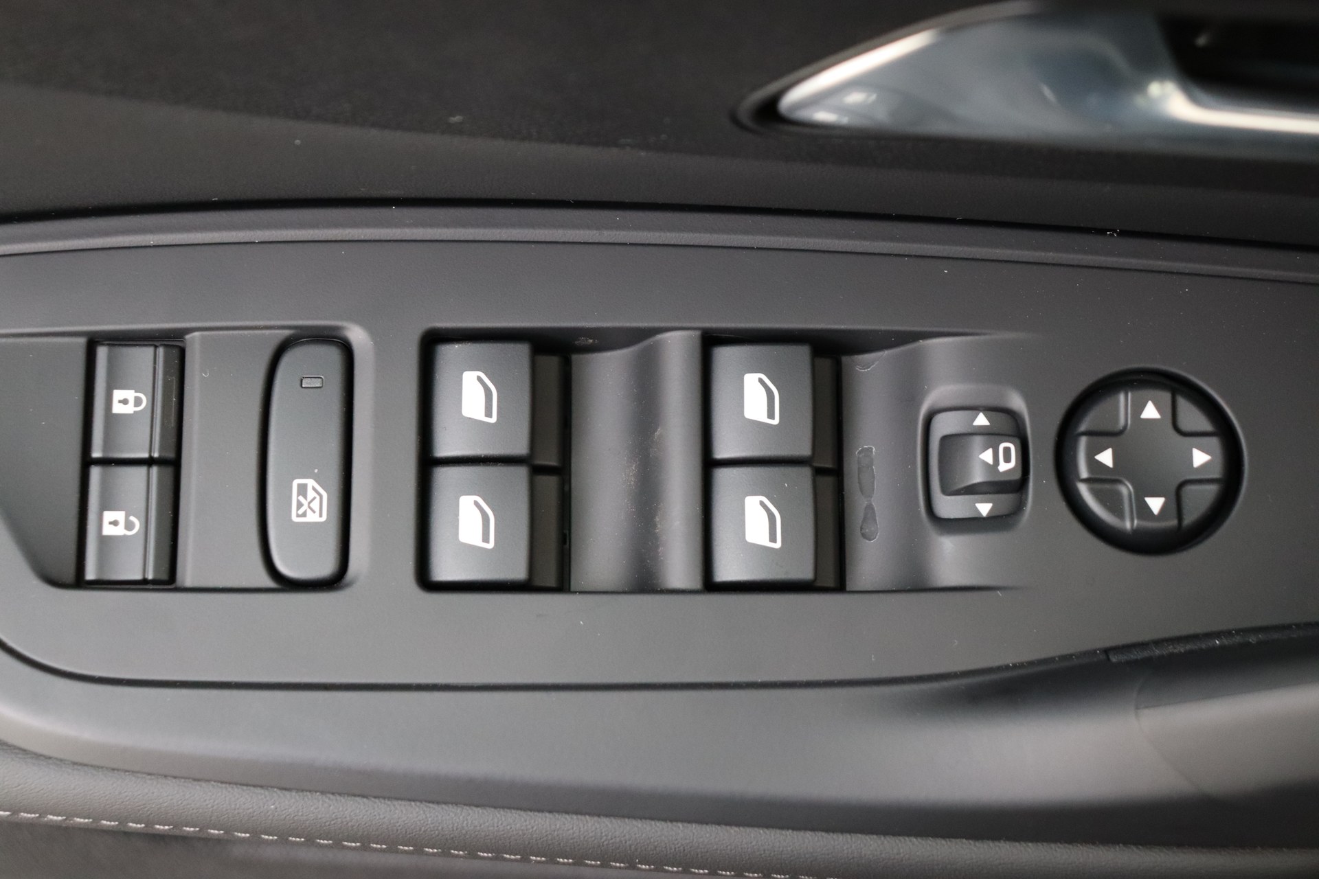 PEUGEOT 308 Hybrid 145 e-DCS6 Allure
