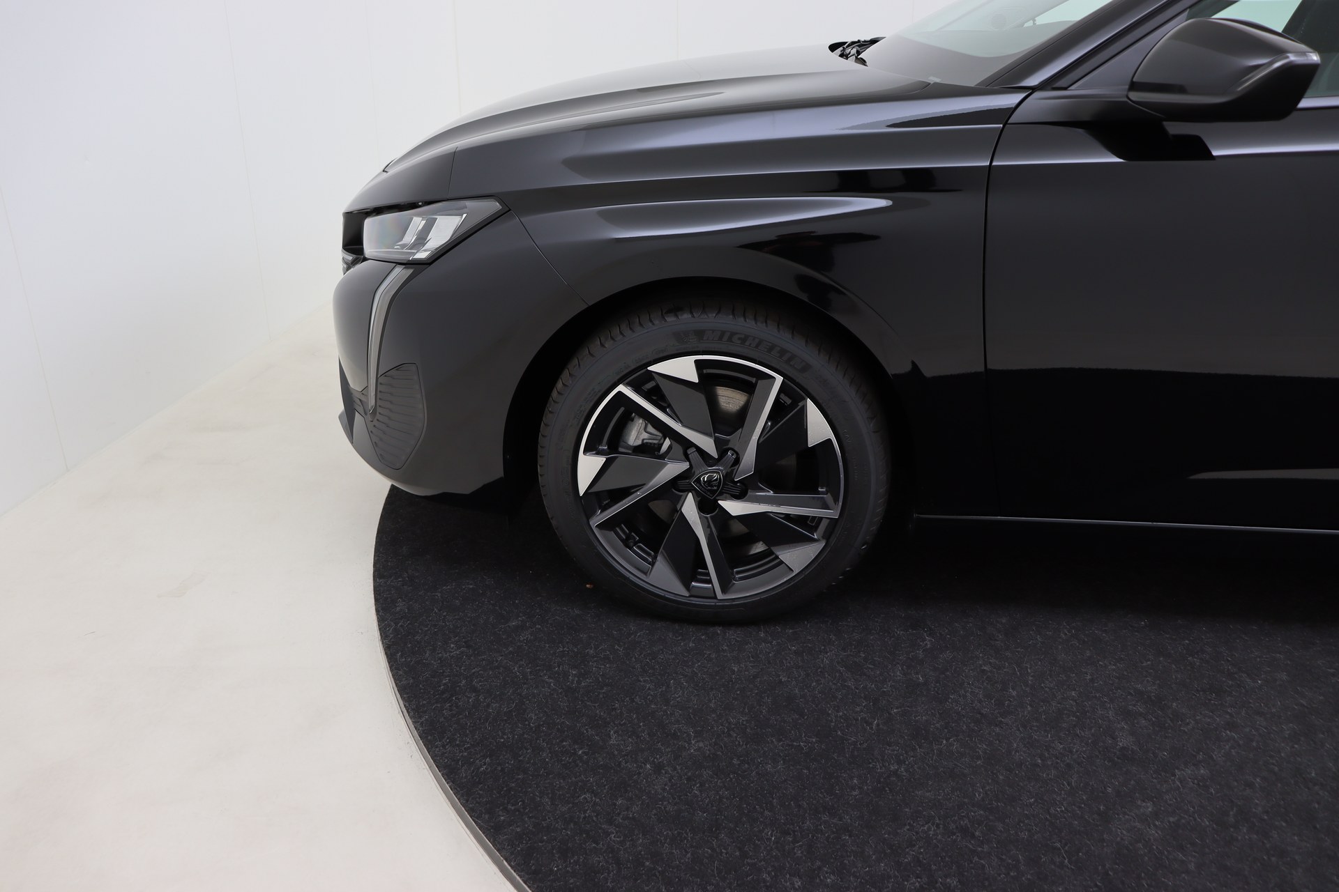 PEUGEOT 308 Hybrid 145 e-DCS6 Allure