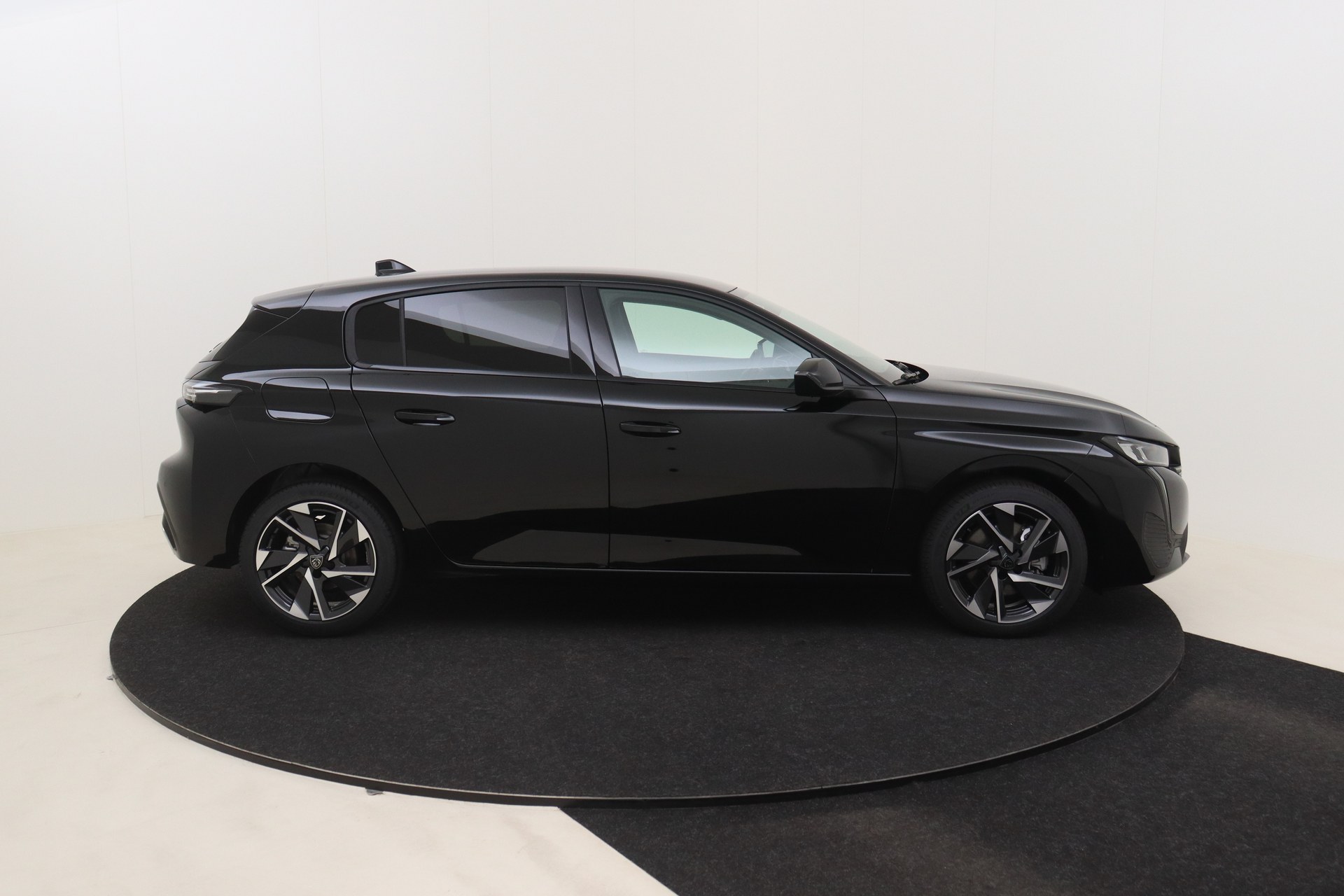 PEUGEOT 308 Hybrid 145 e-DCS6 Allure
